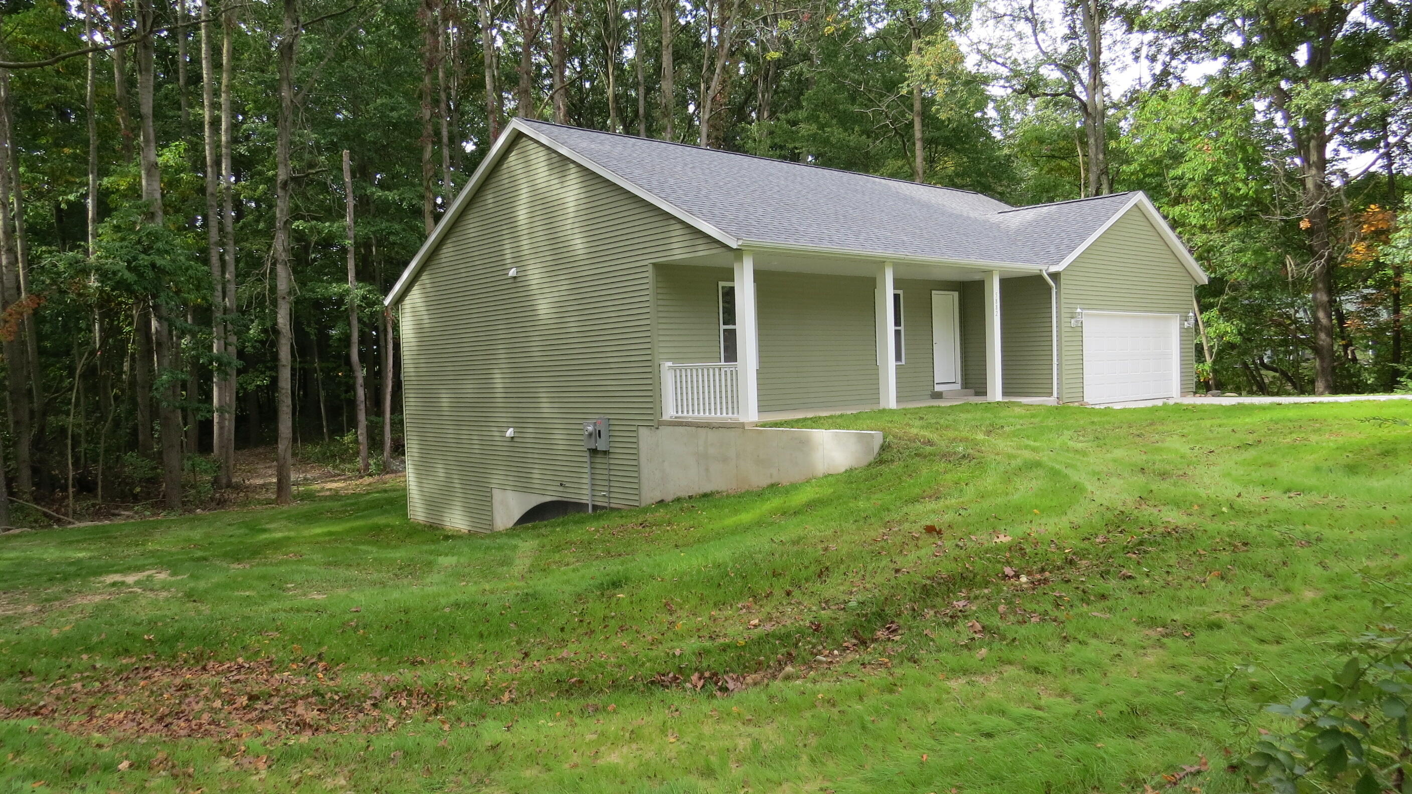 5882 Mullen Ridge Drive