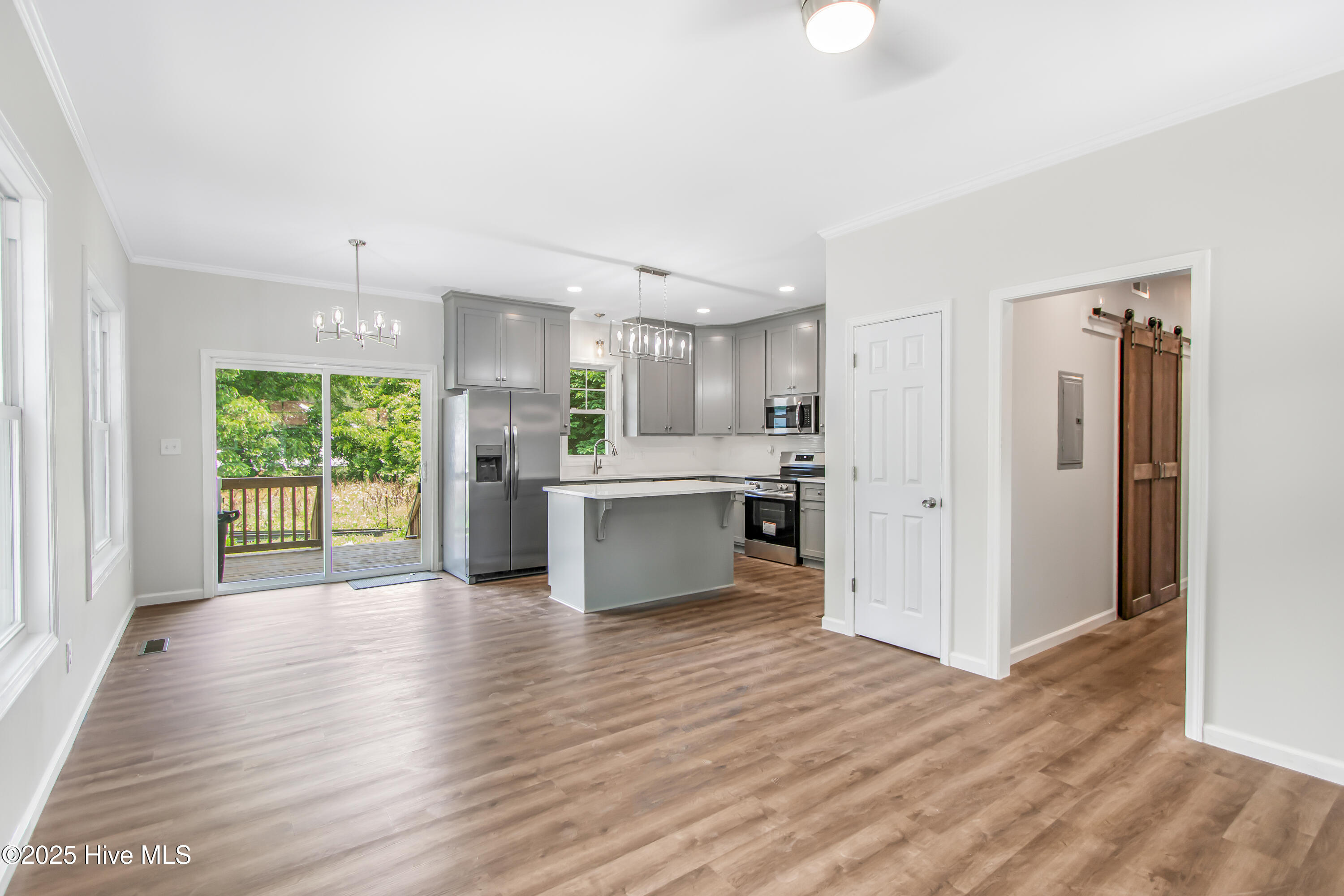 401 Singletary St Street SE