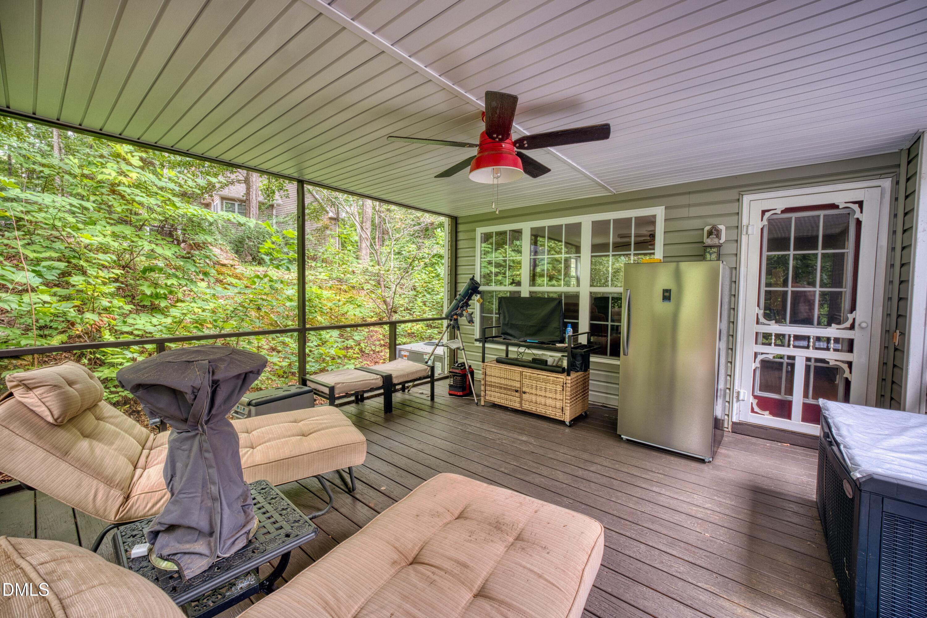 3910 Chucks Court