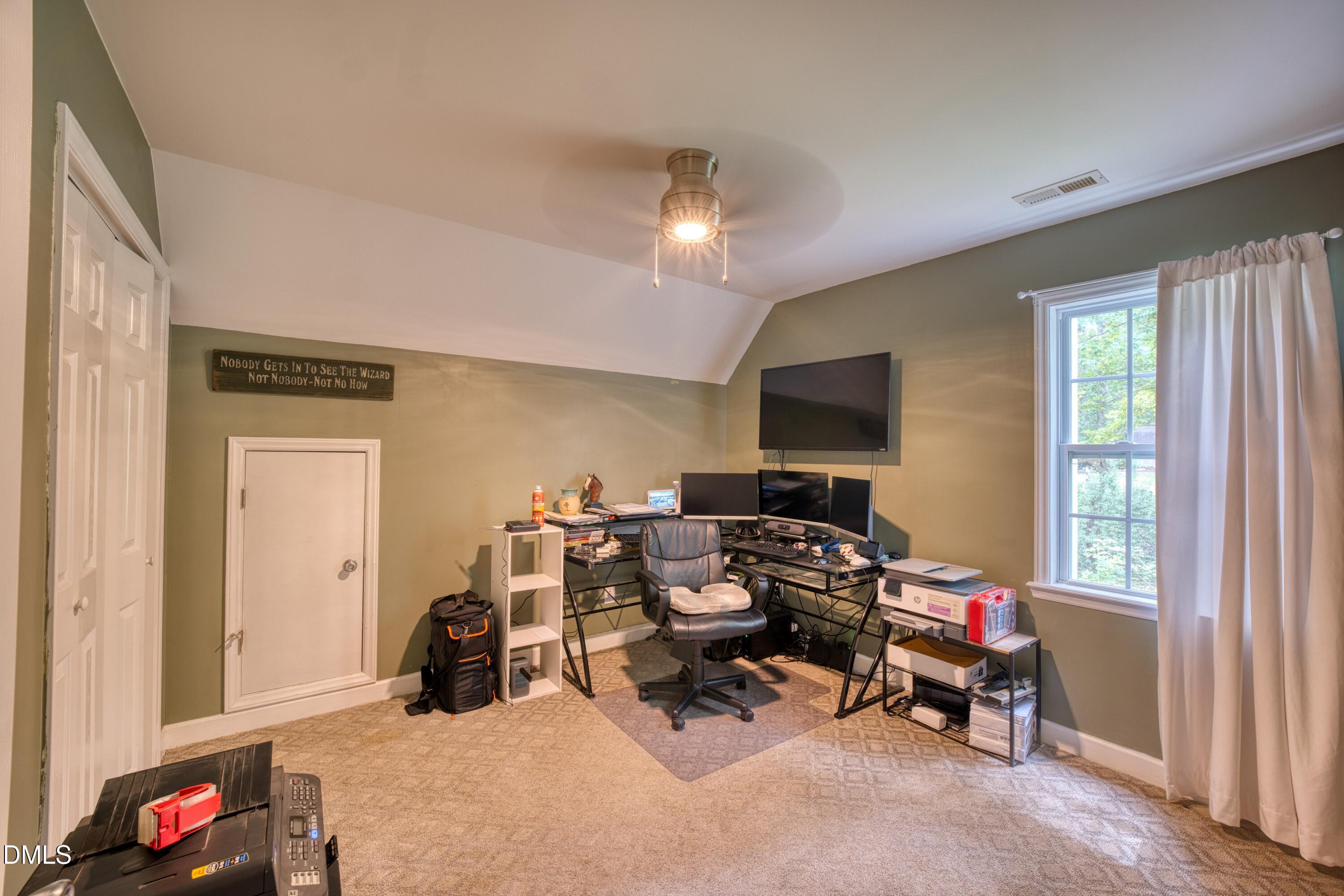 3910 Chucks Court