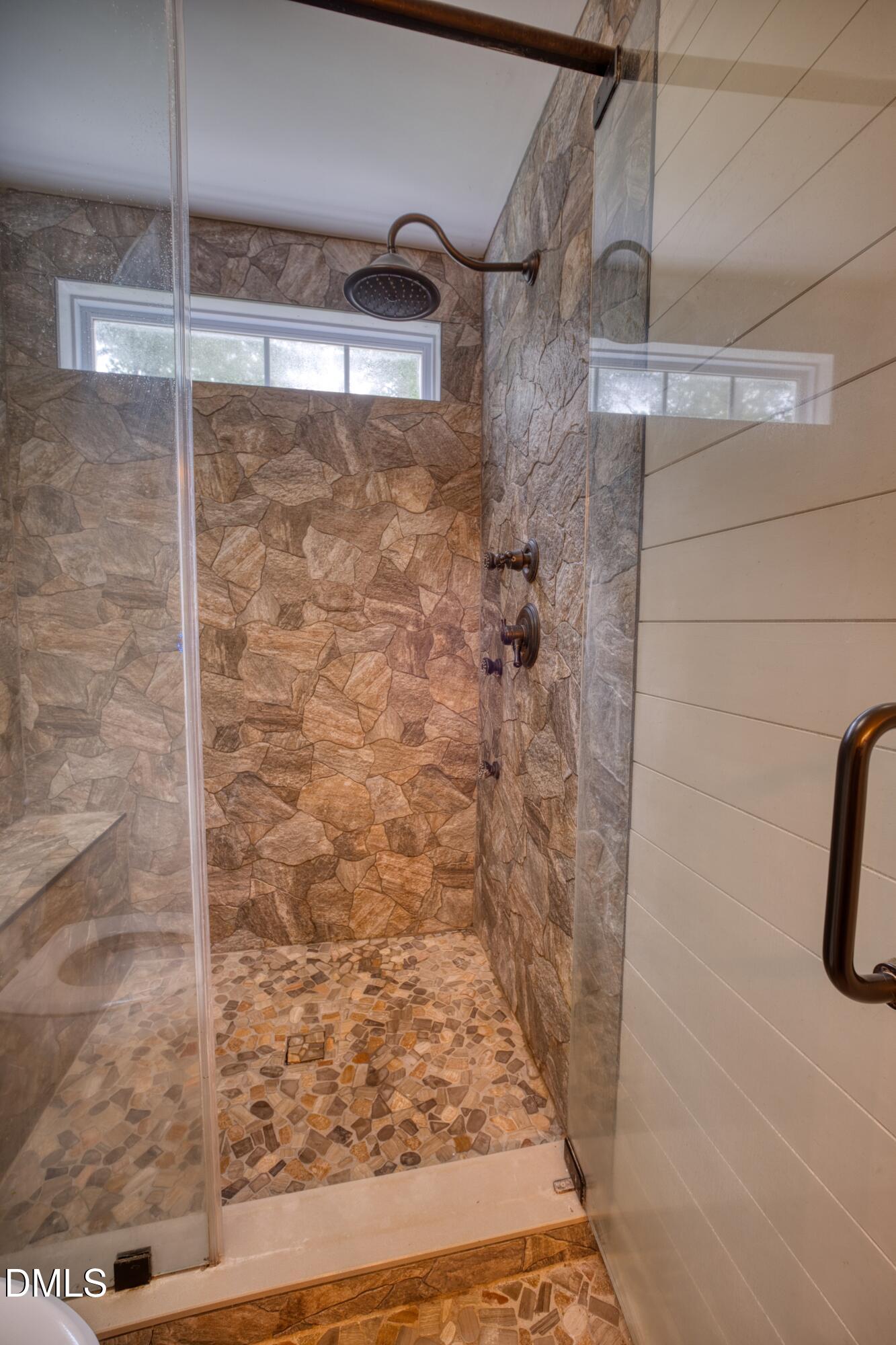 3910 Chucks Court