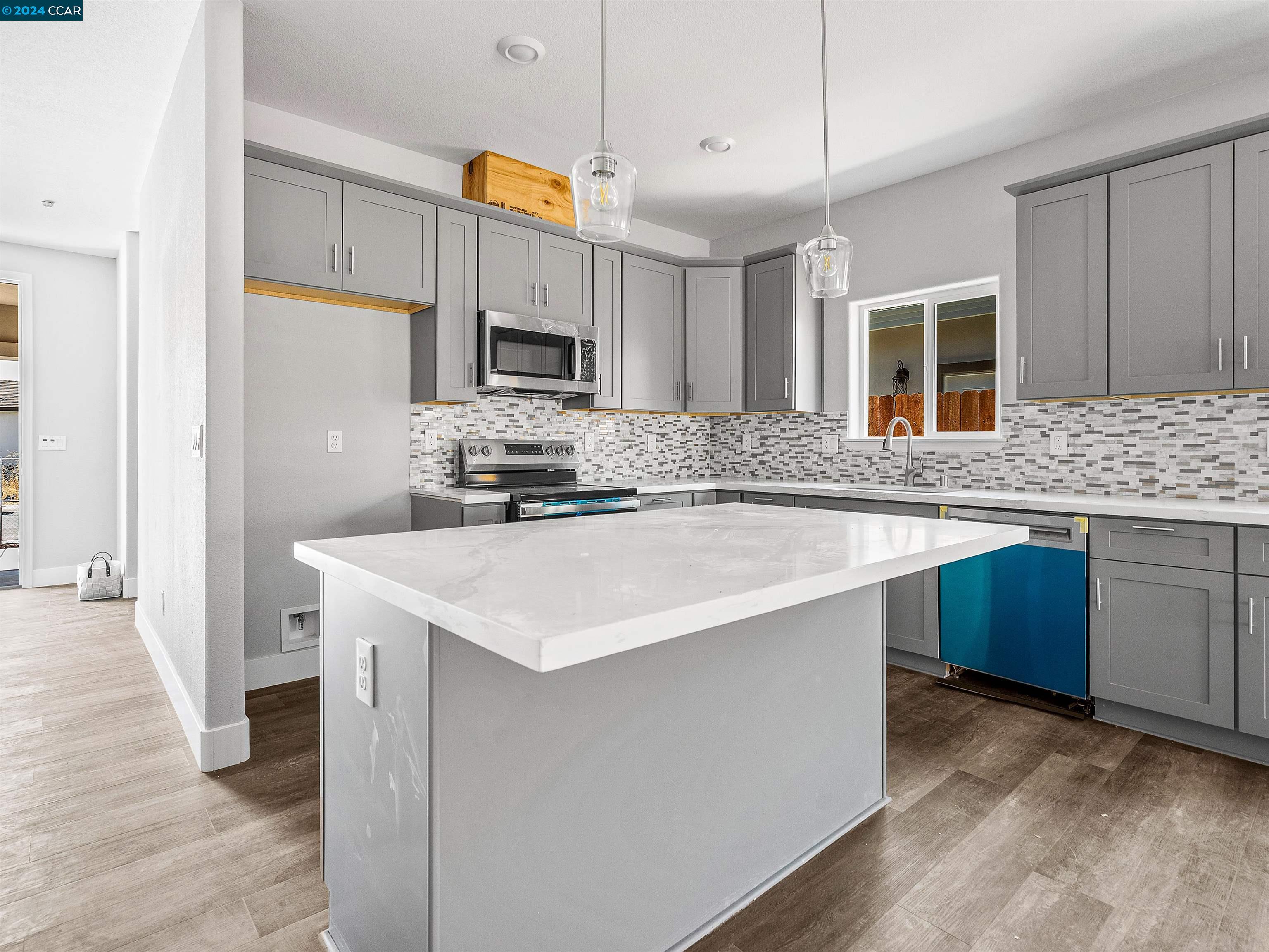 1151 Martinson Dr