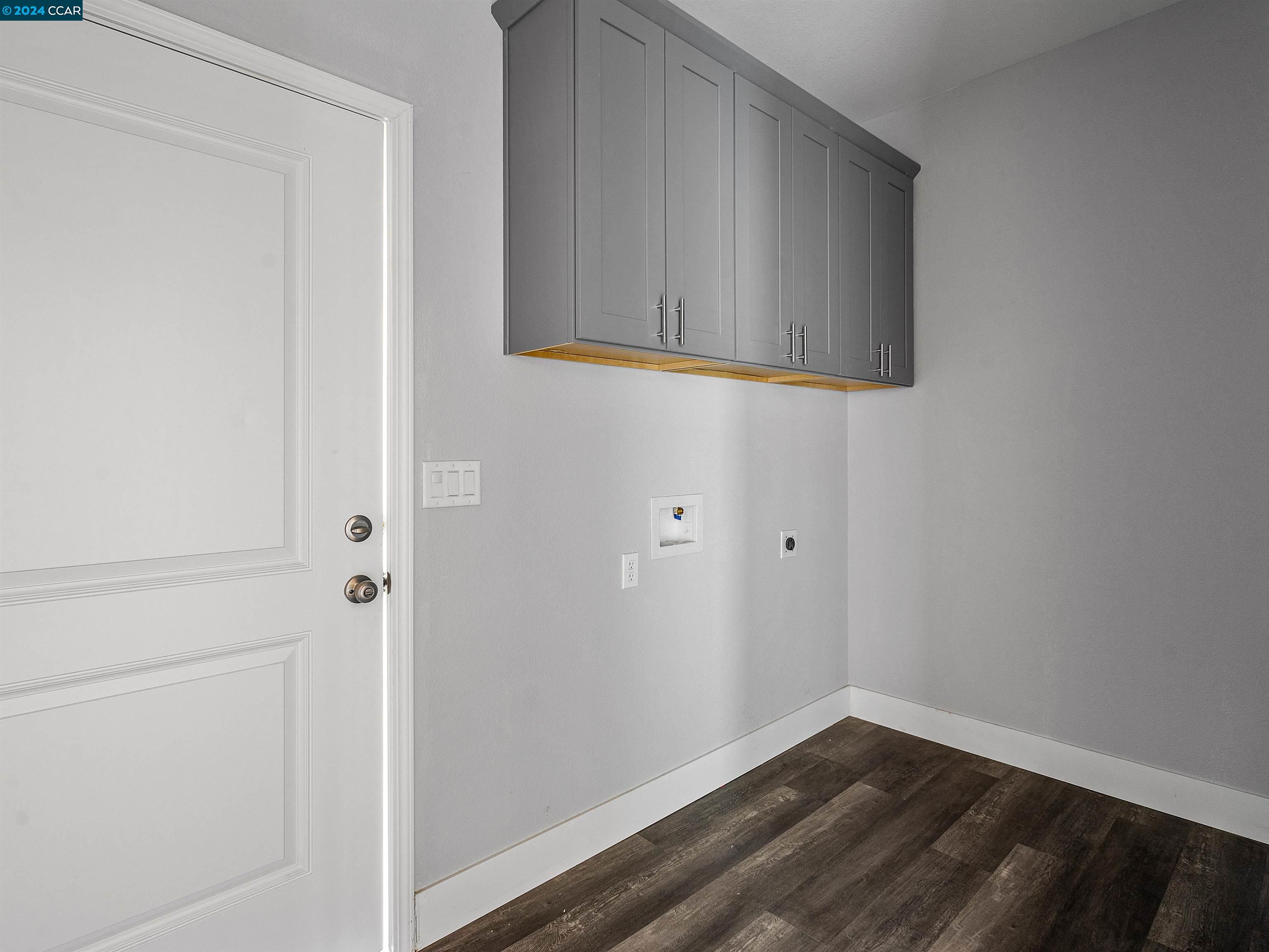 1151 Martinson Dr
