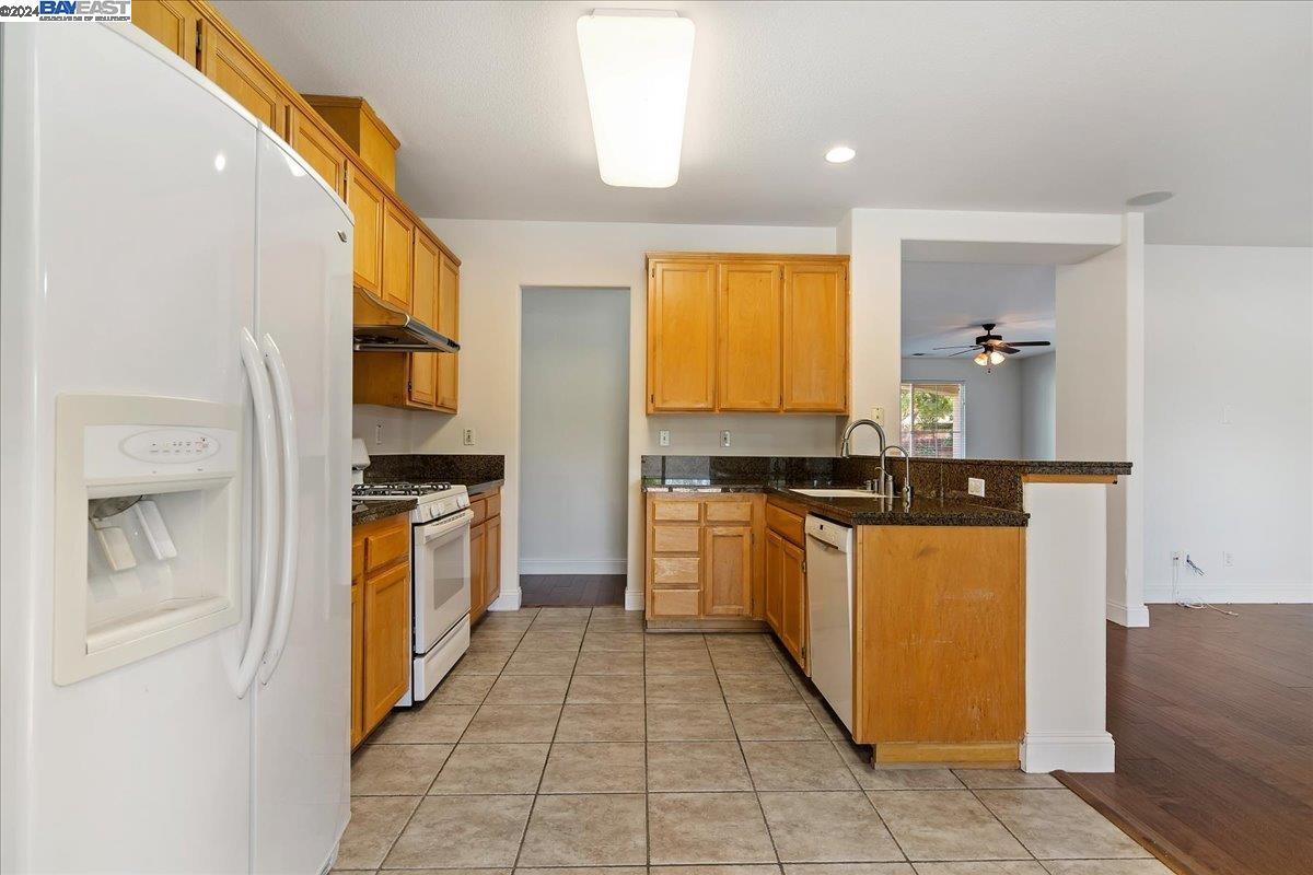14 Saddlehorn Ct