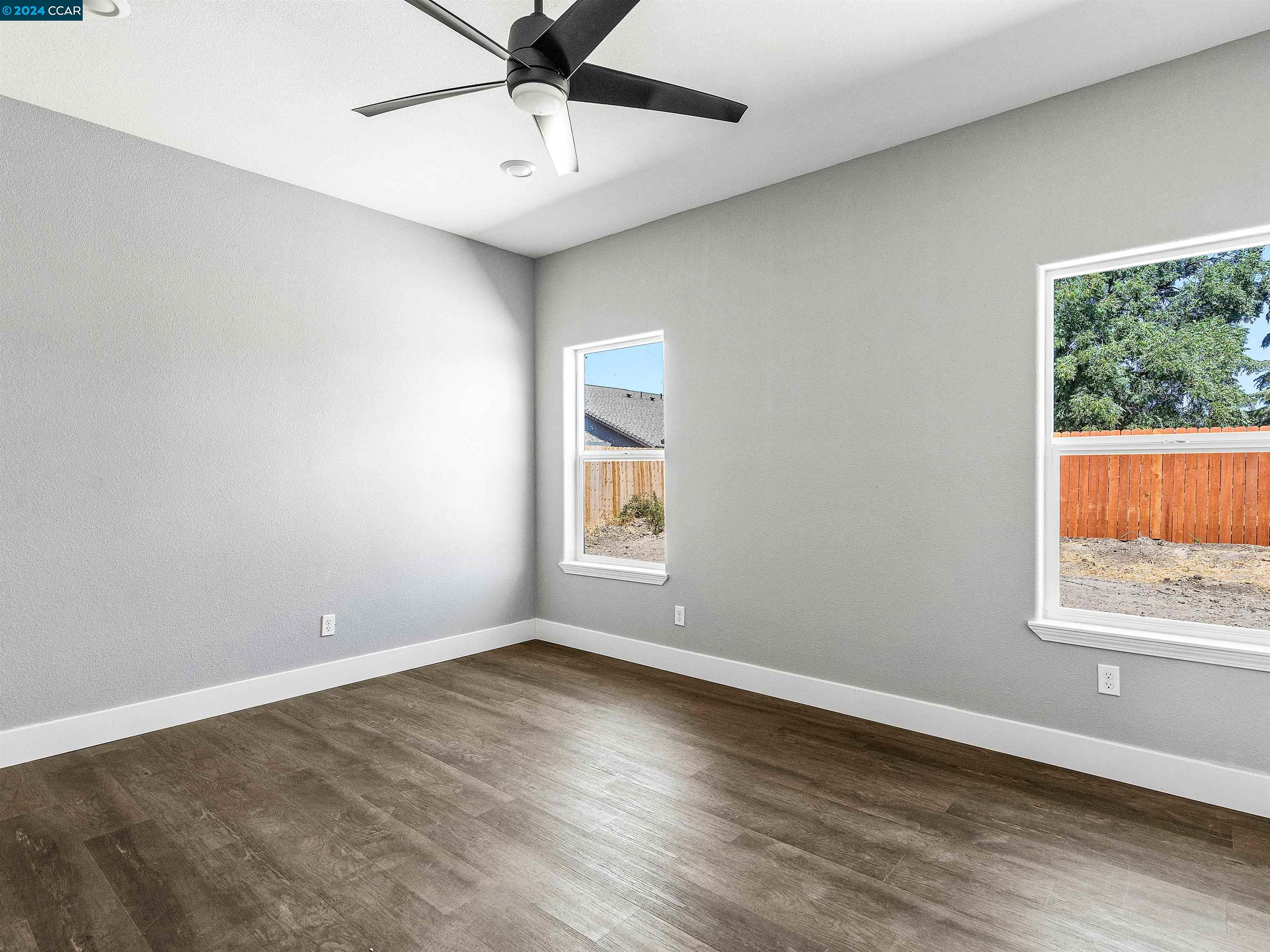 1147 Martinson Dr