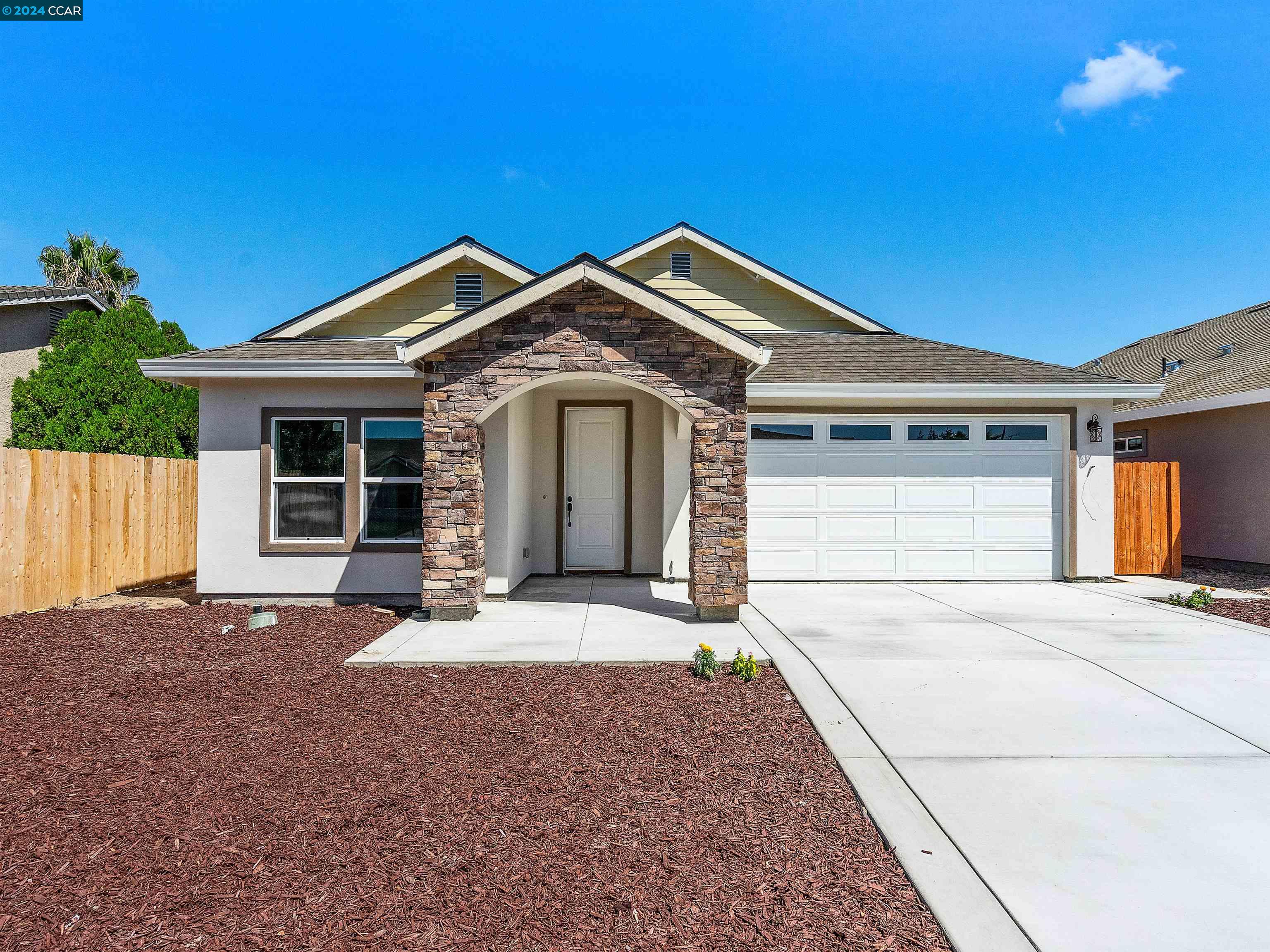 1147 Martinson Dr