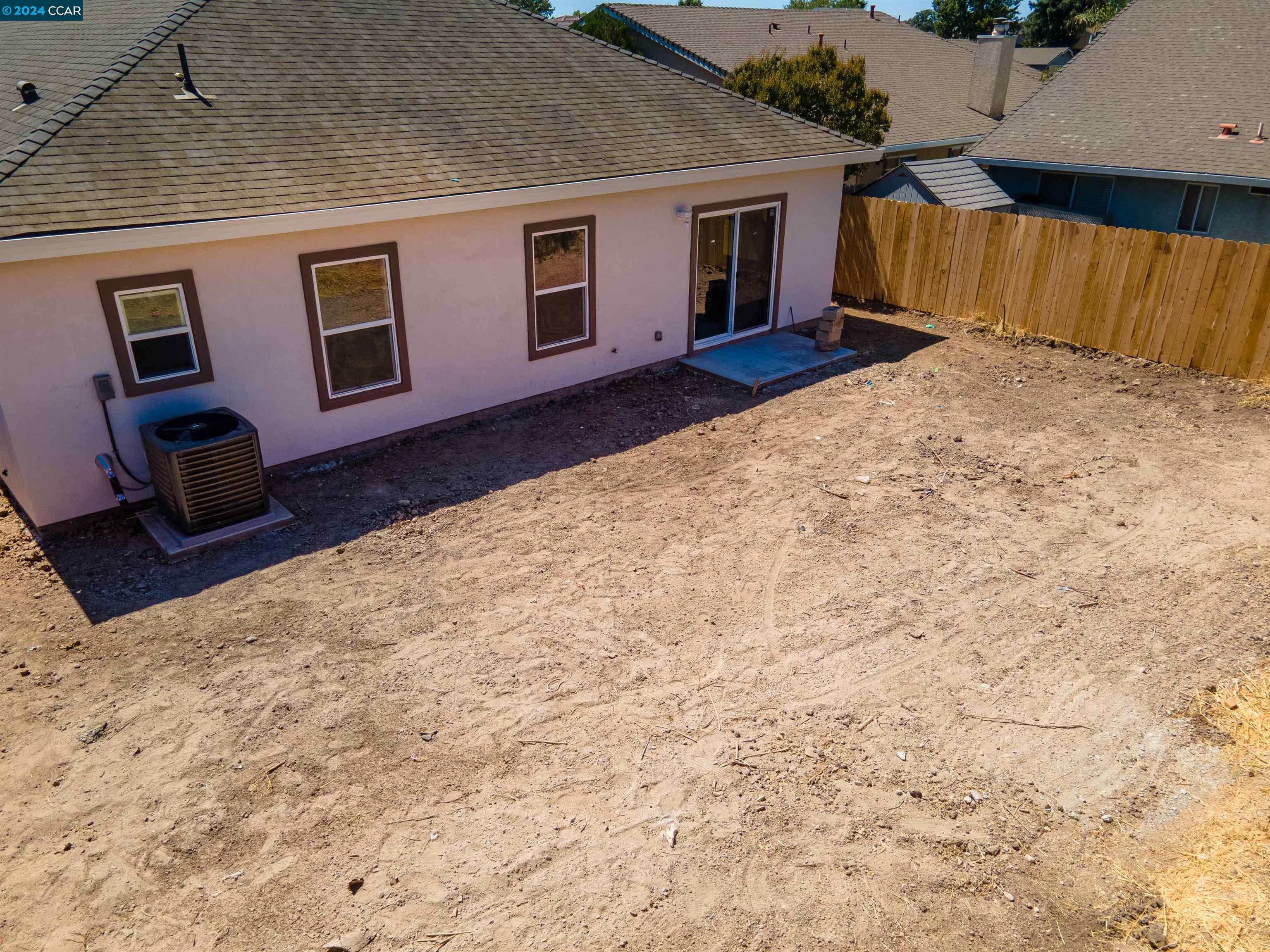 1147 Martinson Dr