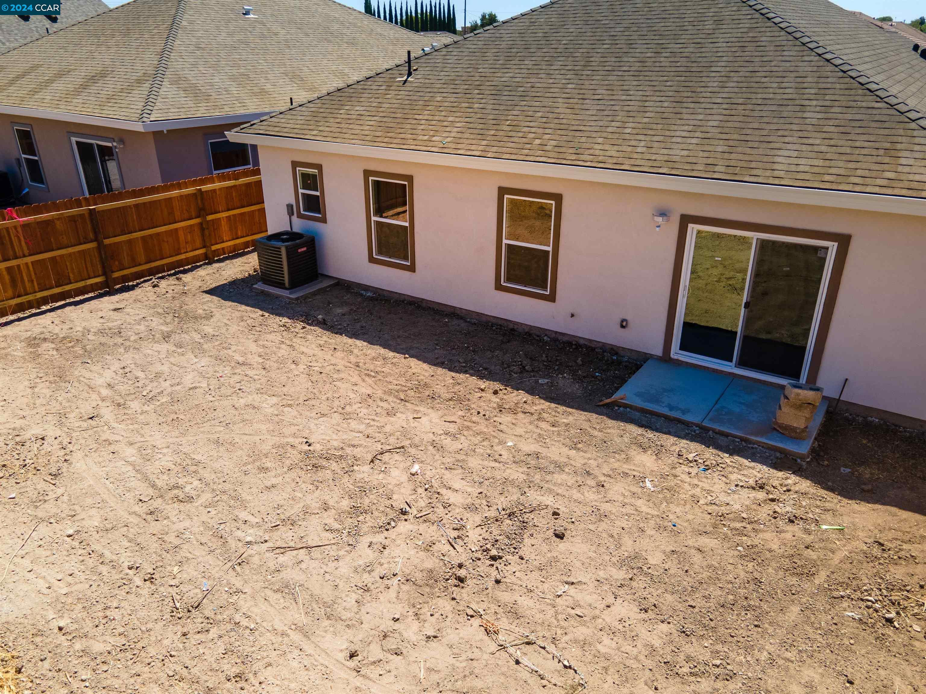 1147 Martinson Dr