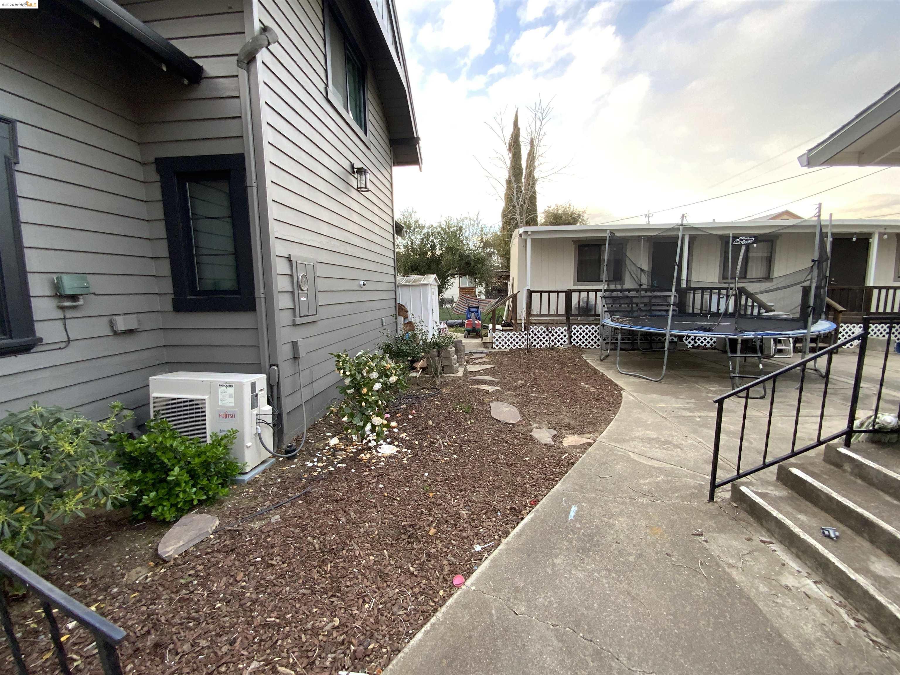 500 2Nd St