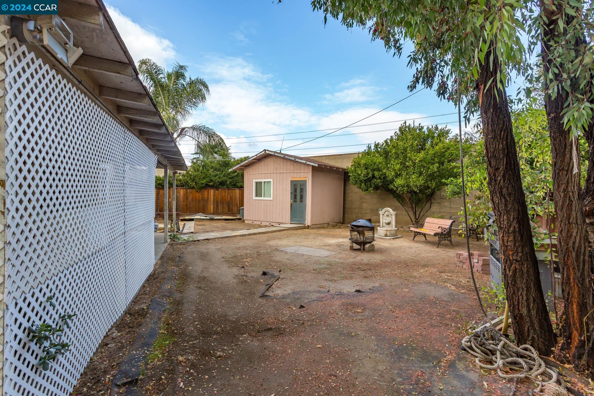 2103 Seagull Ct