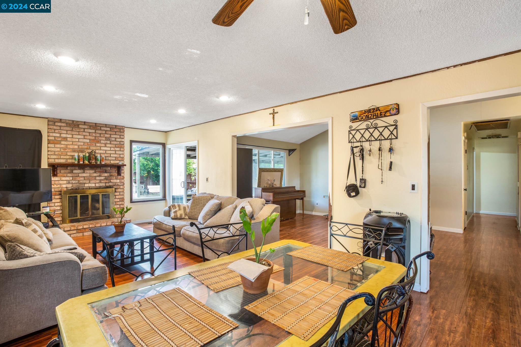 2103 Seagull Ct