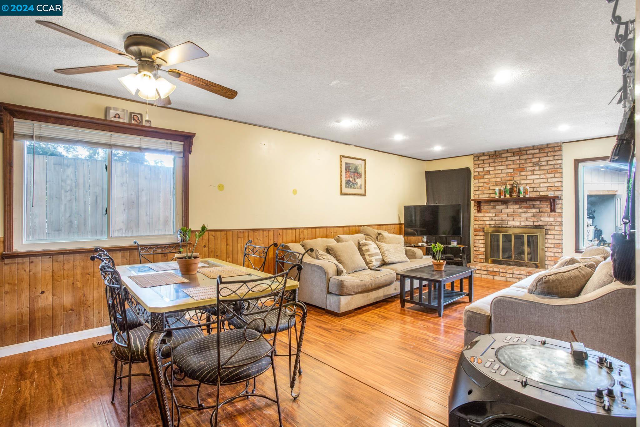 2103 Seagull Ct