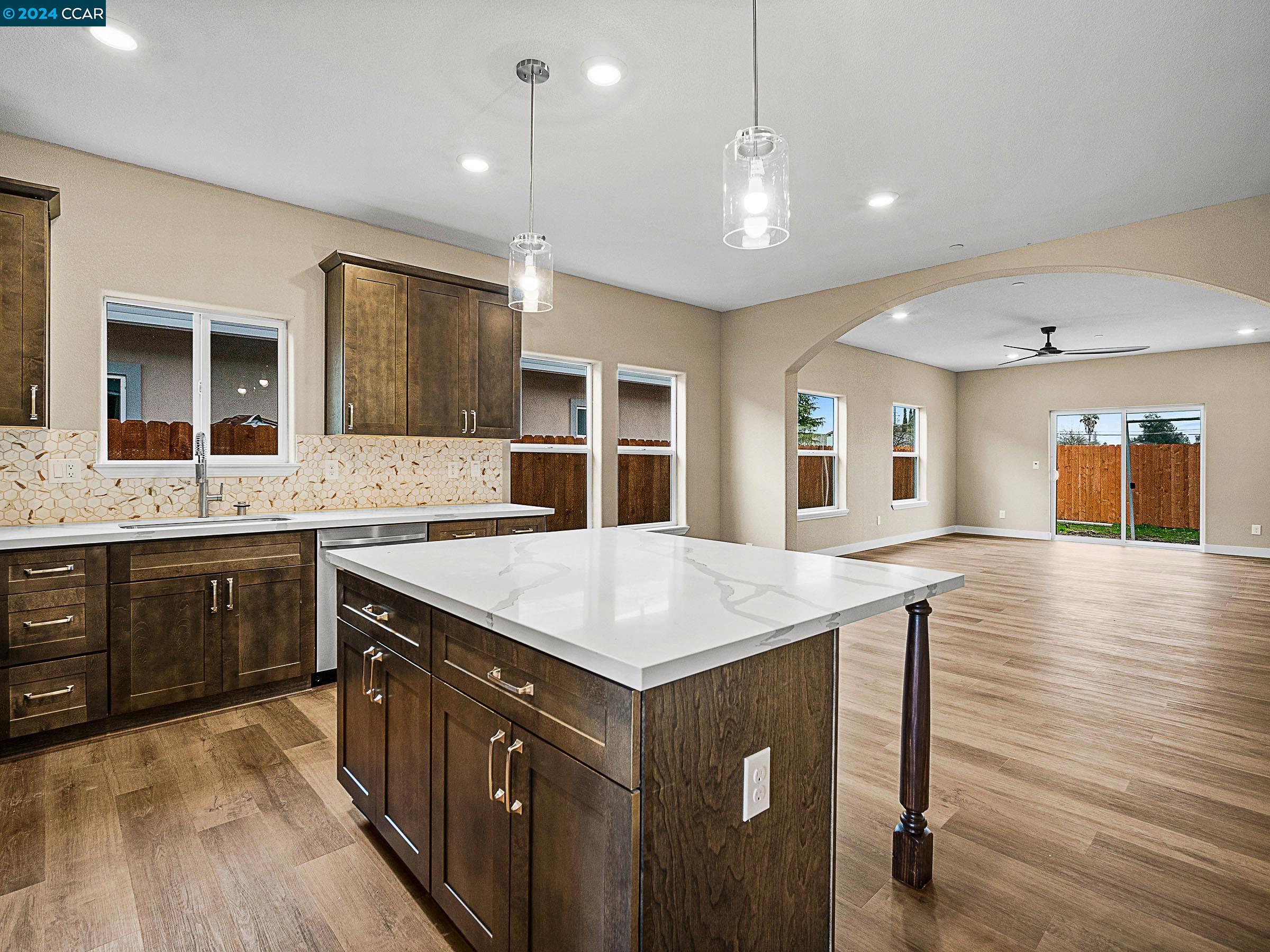 1159 Martinson Dr