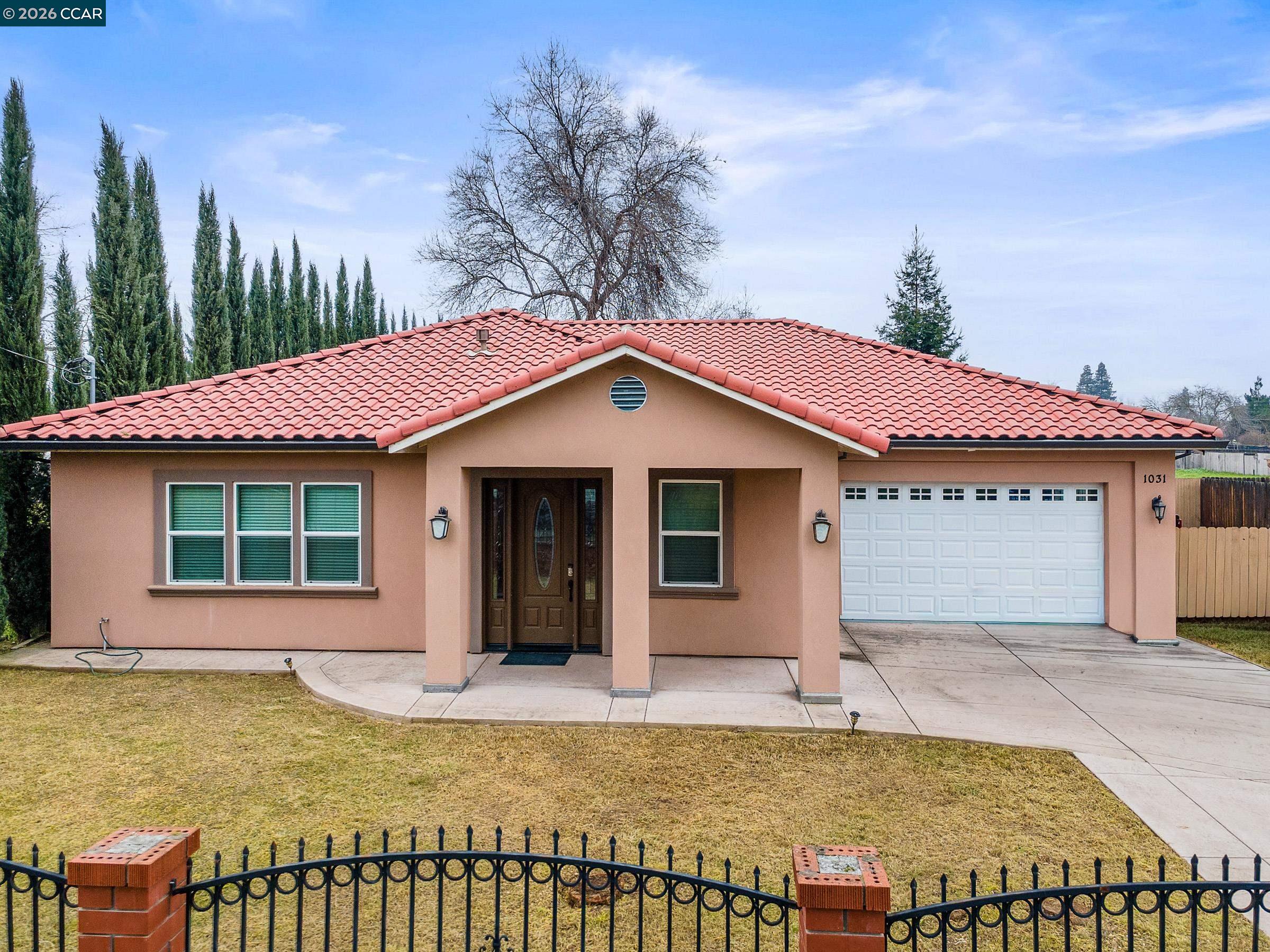 1031 Azusa St