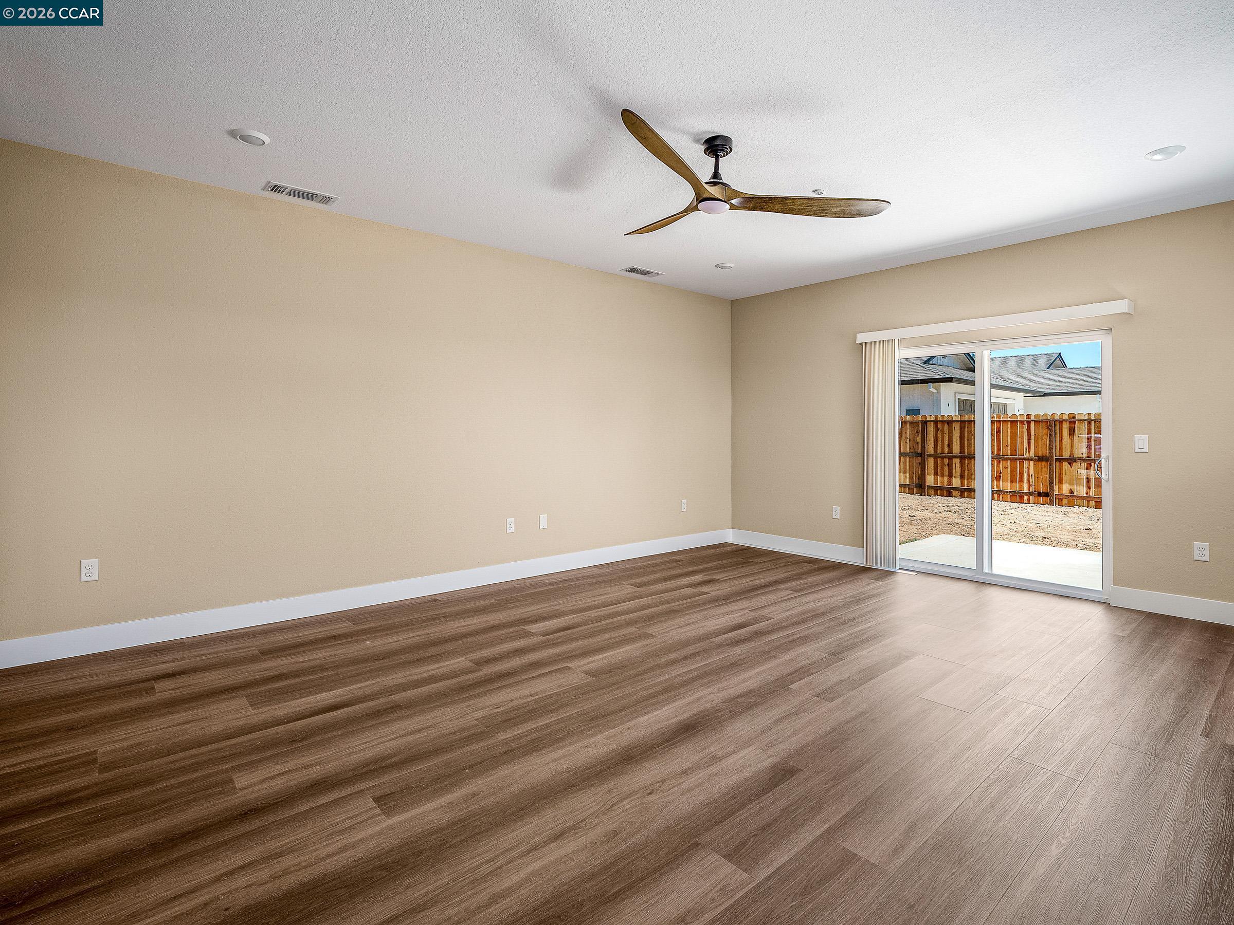4528 Austin St