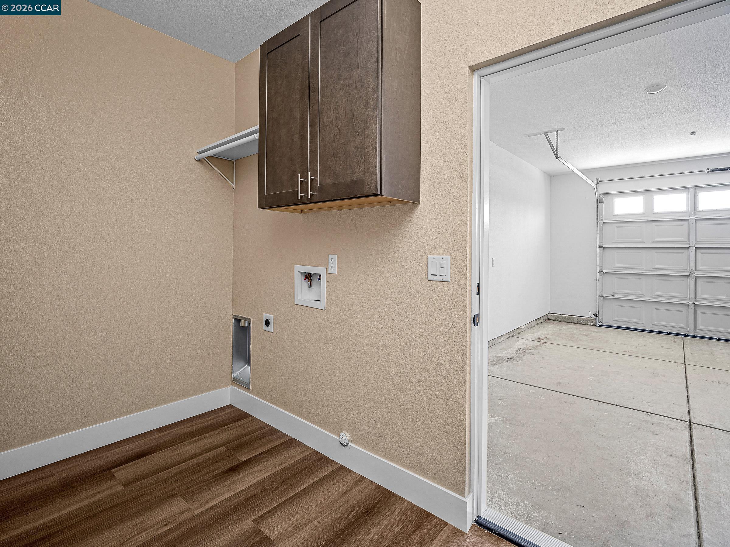 4528 Austin St