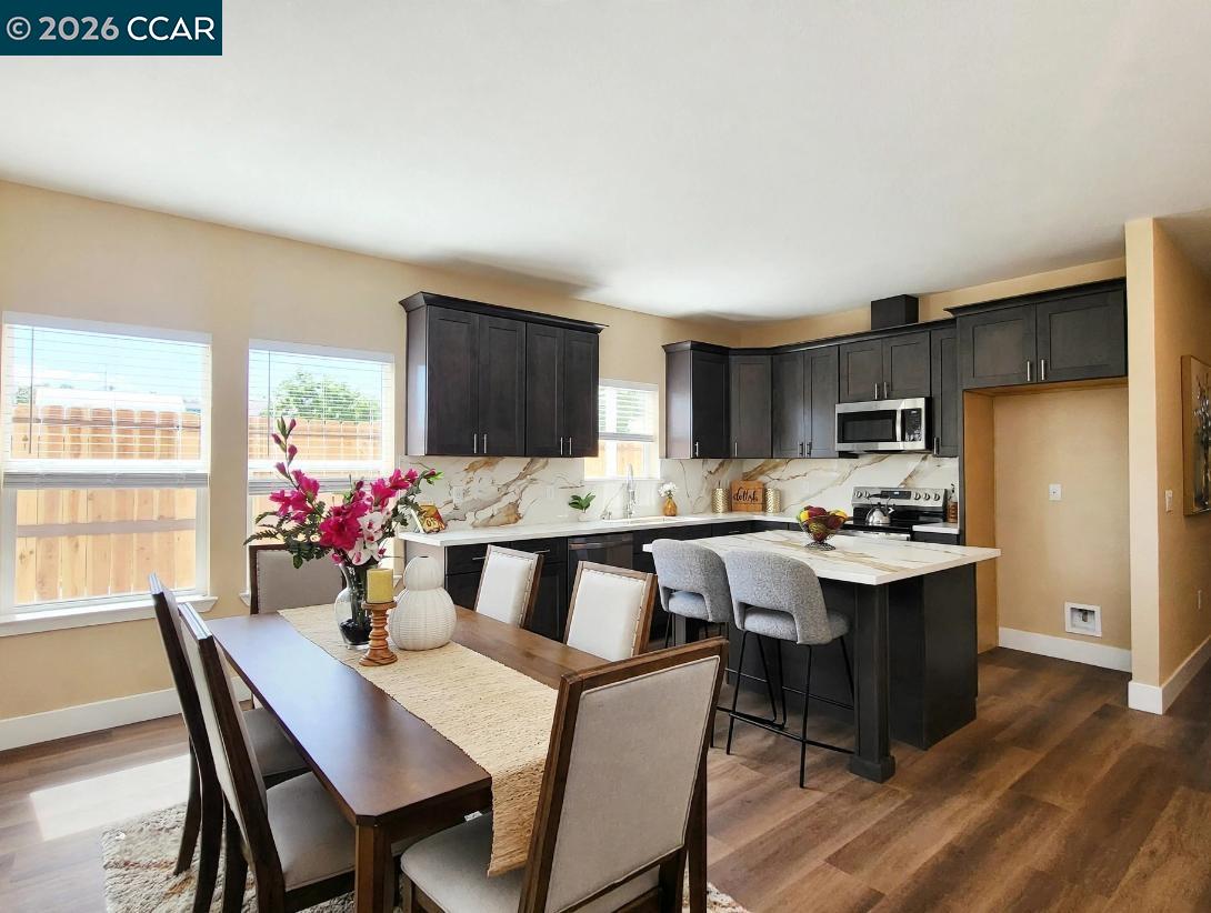 4528 Austin St