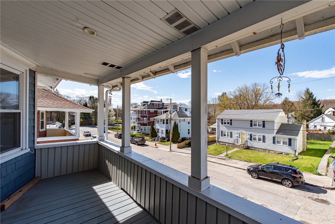 52 Fairlawn Avenue