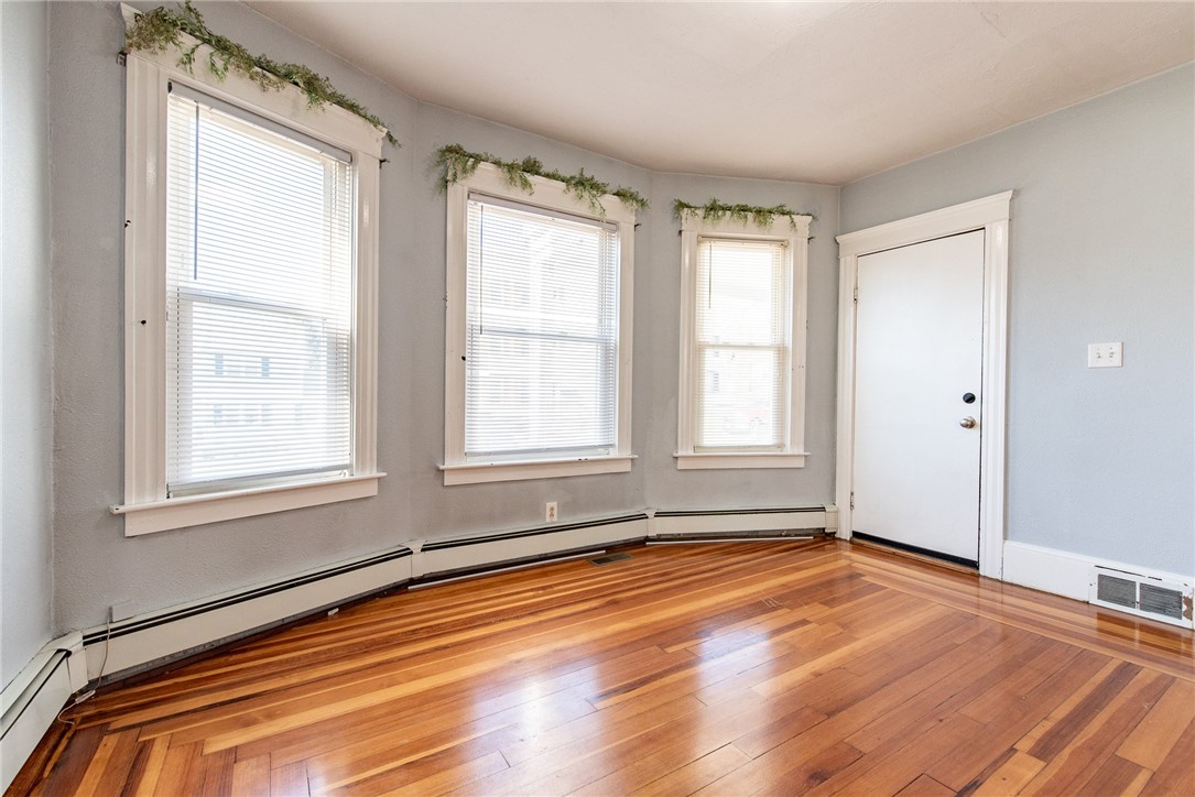 52 Fairlawn Avenue
