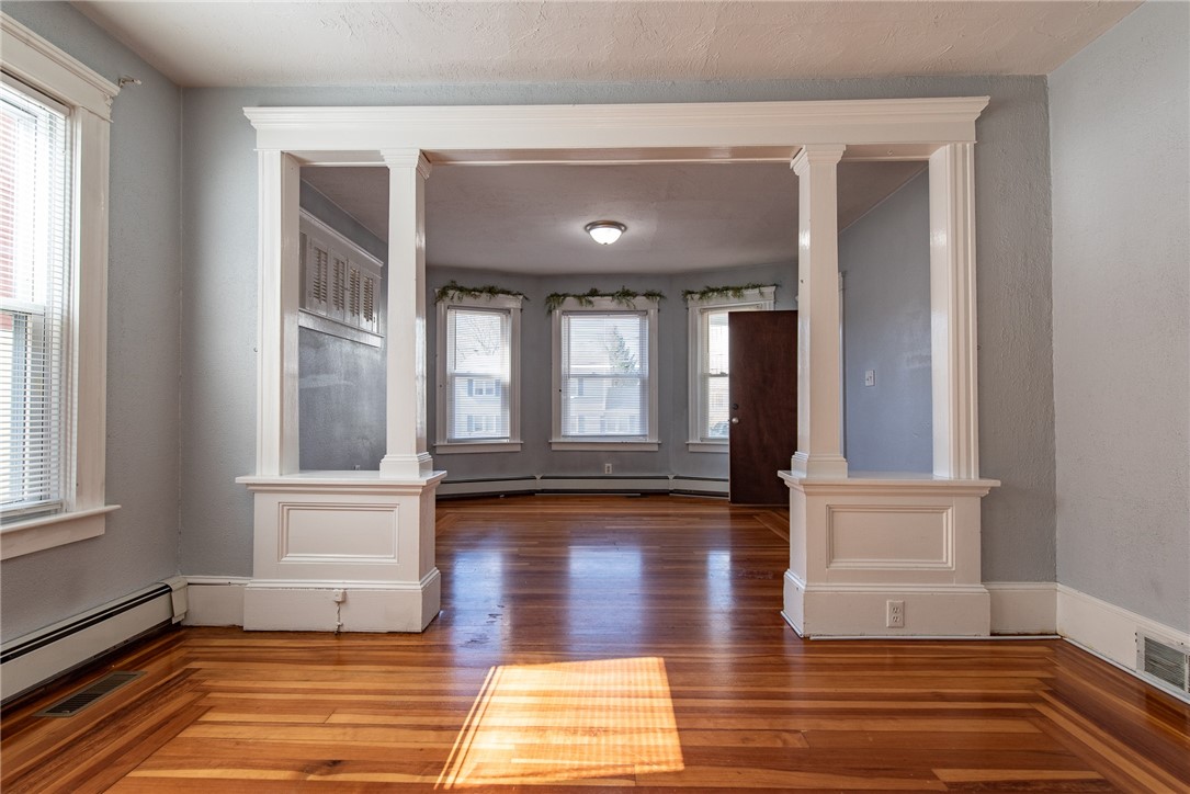 52 Fairlawn Avenue