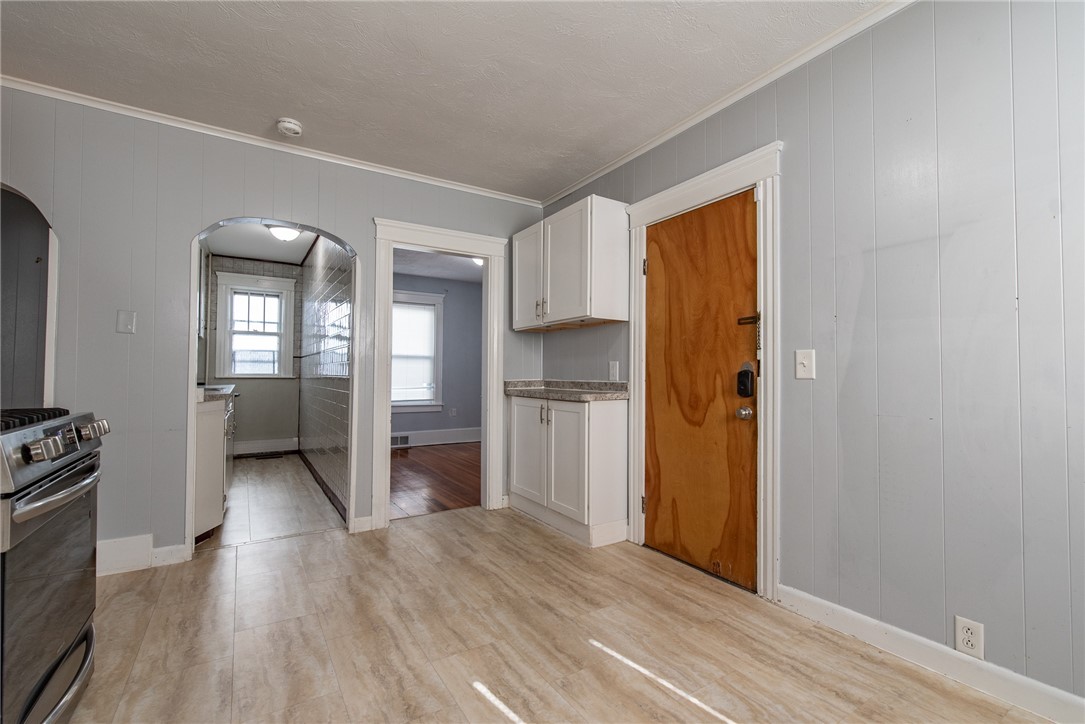 52 Fairlawn Avenue