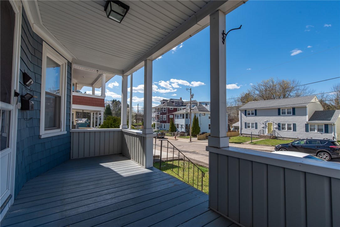 52 Fairlawn Avenue