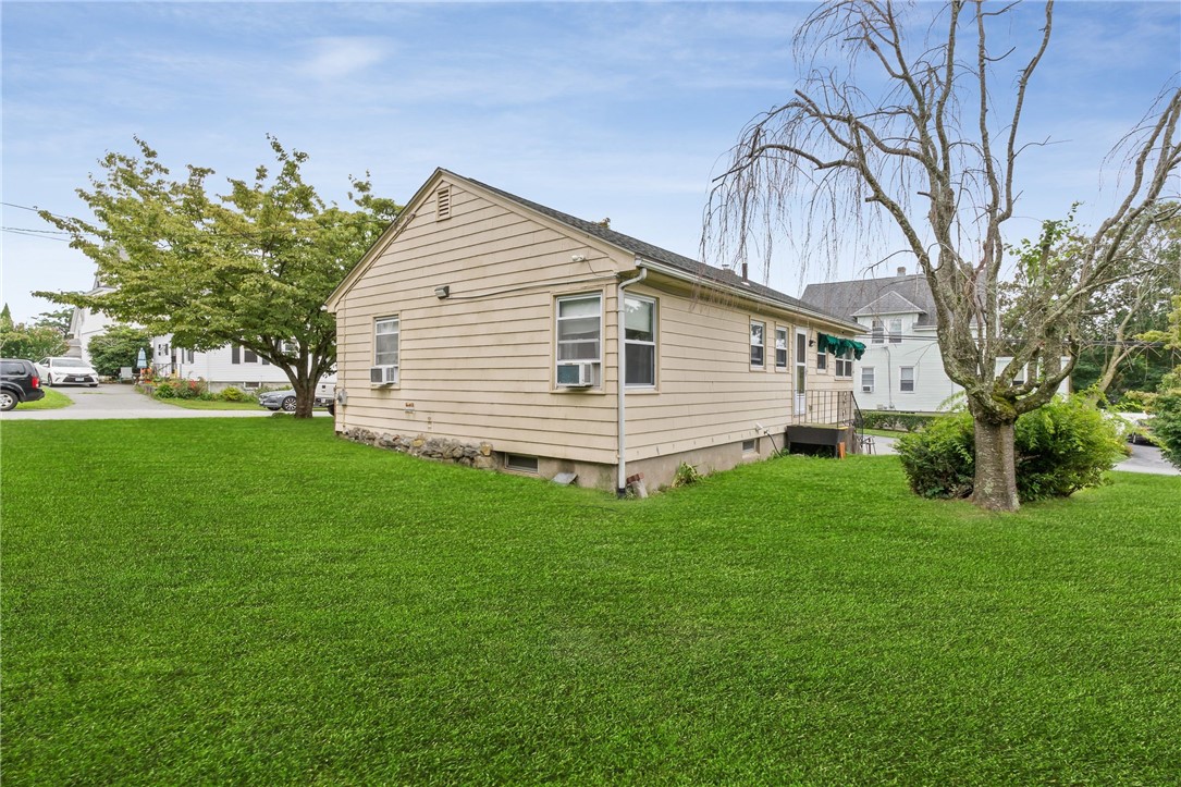 30 Bennett Avenue