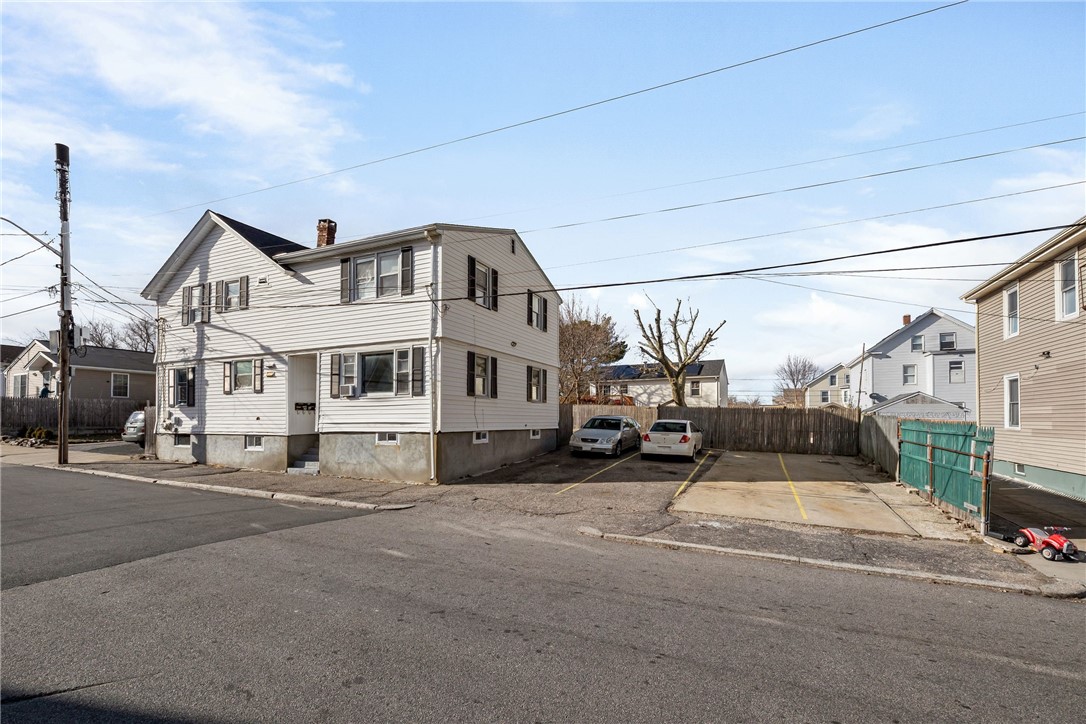 9 Yale Avenue