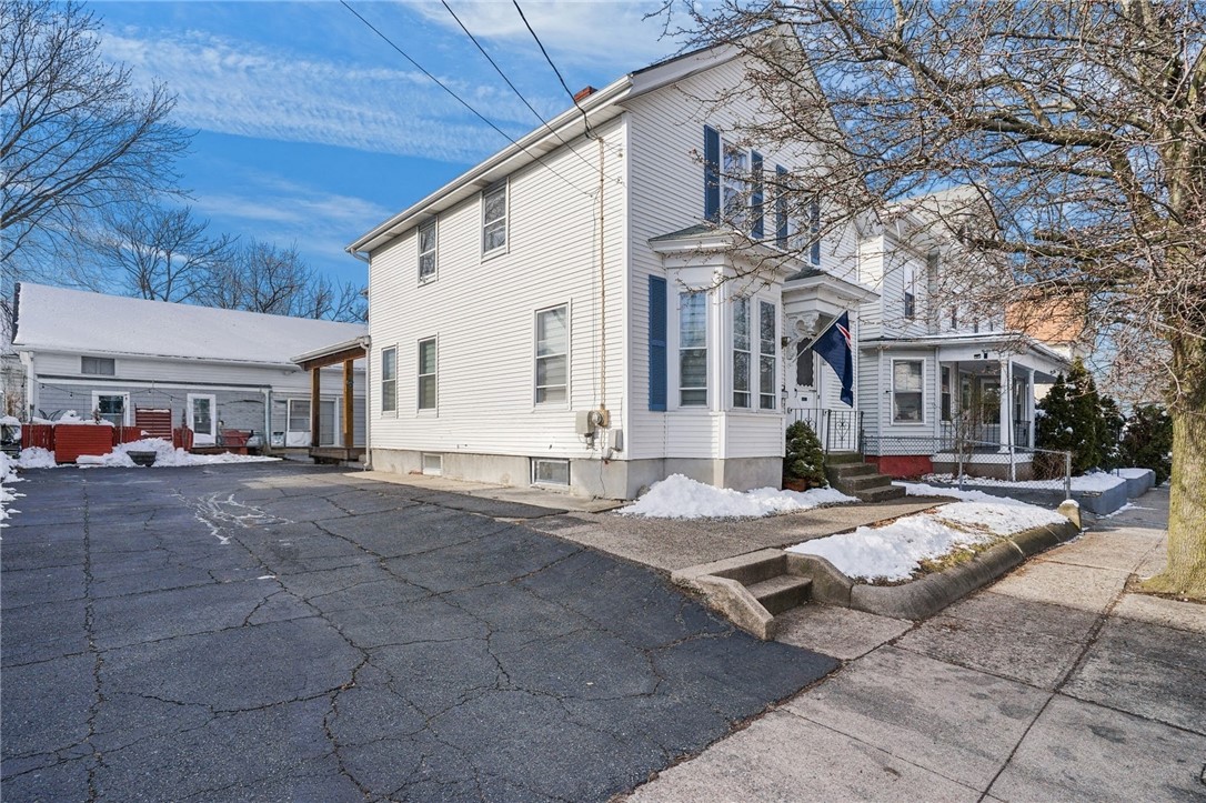 163 West Avenue