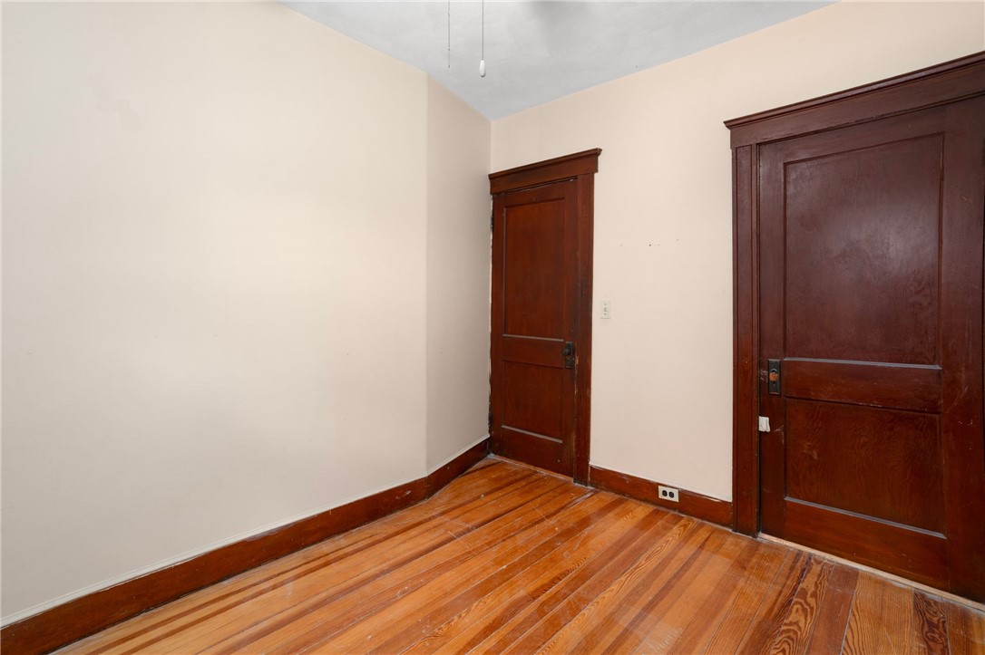 147 Tweed Street