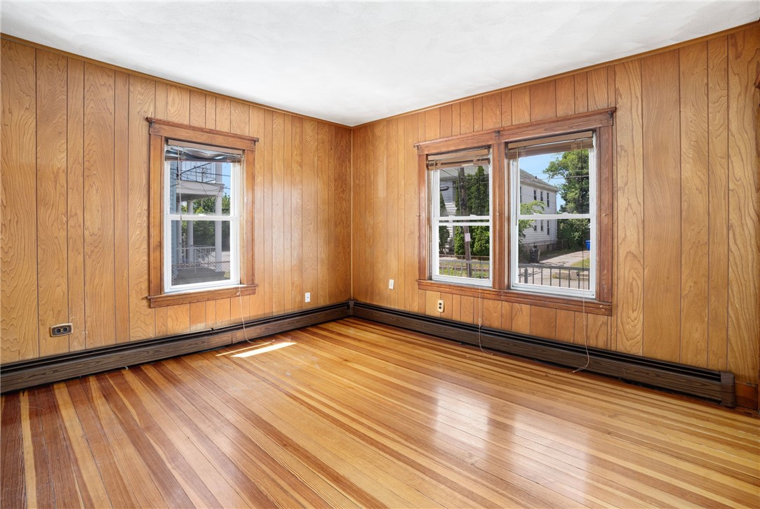 147 Tweed Street