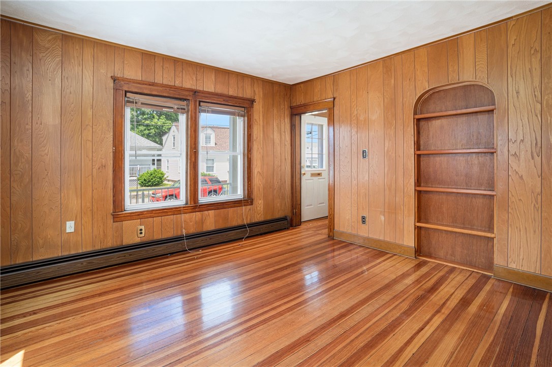 147 Tweed Street