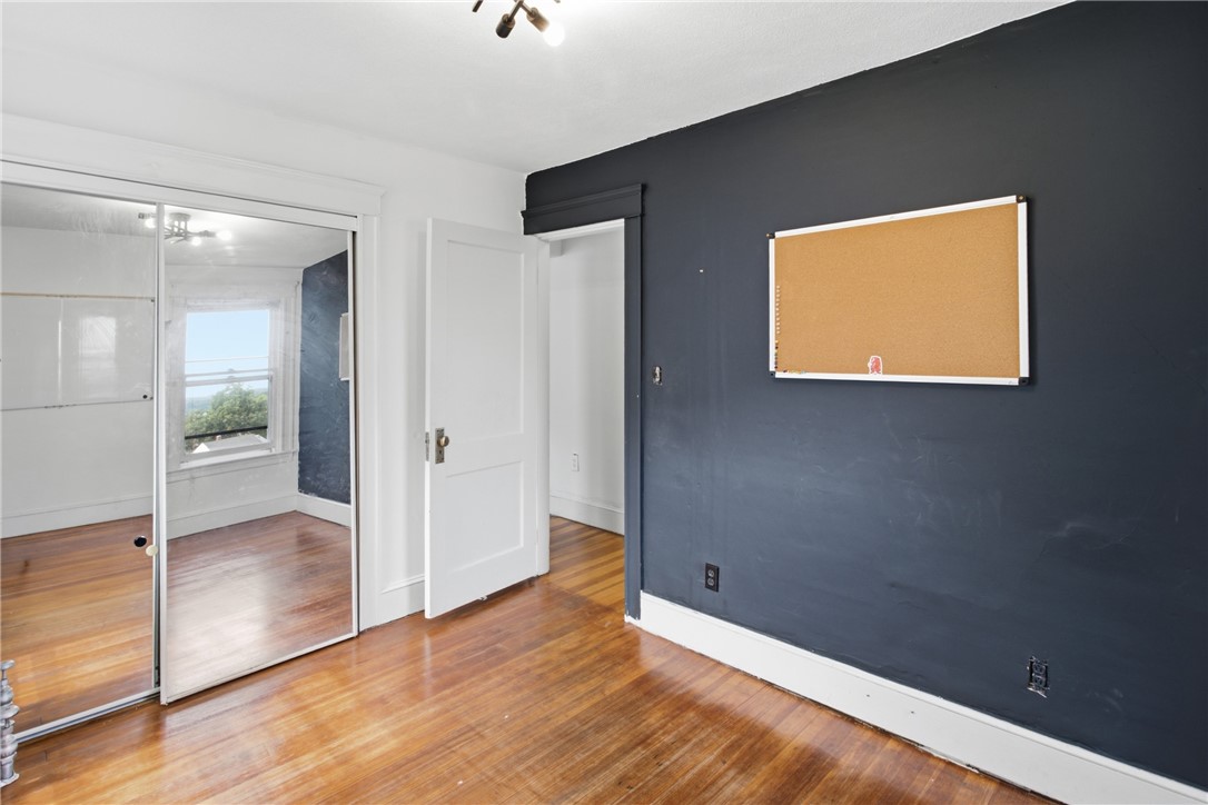 43 Sunset Avenue