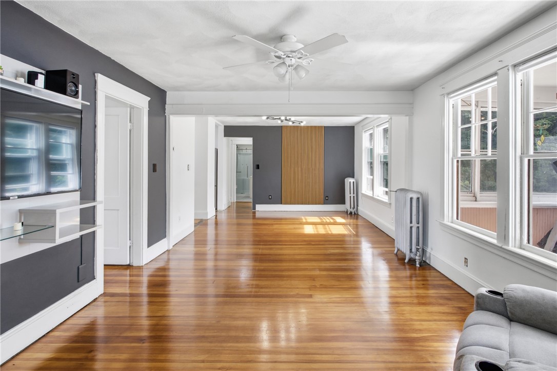 43 Sunset Avenue