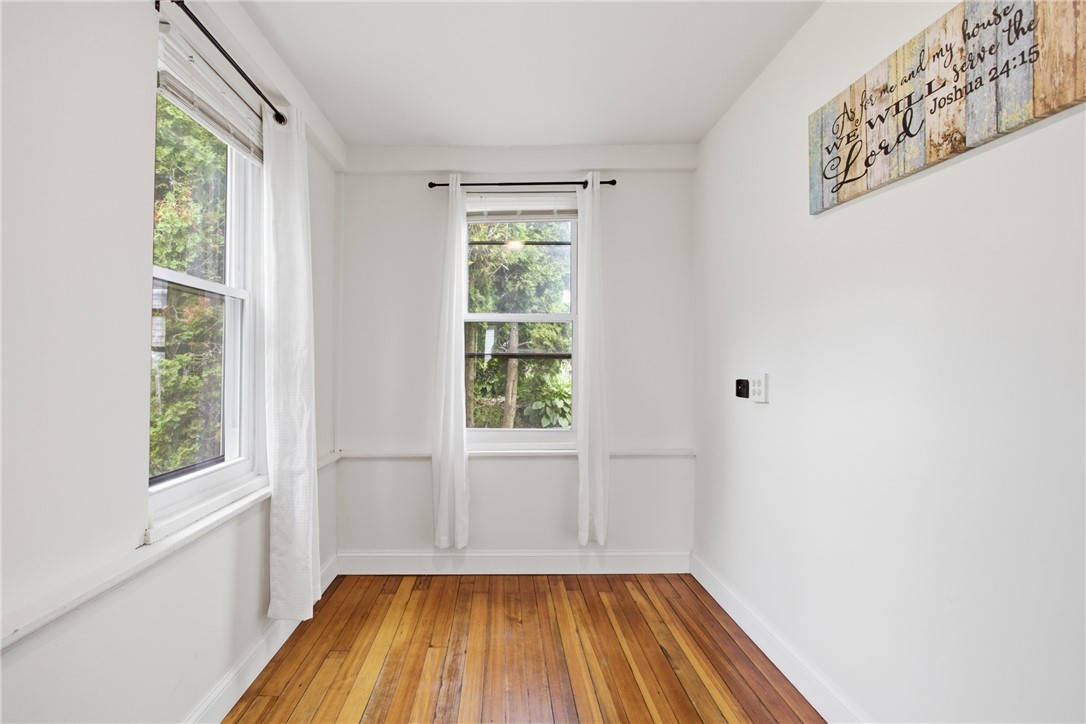 43 Sunset Avenue