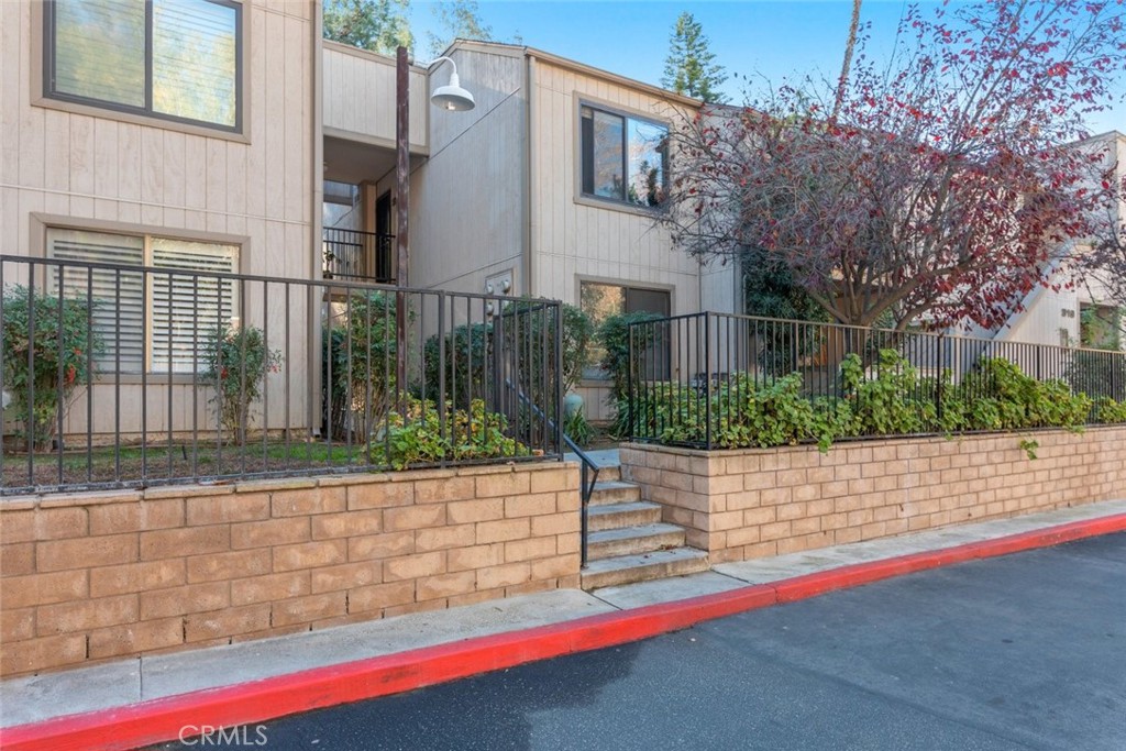 600 Central Avenue Unit: 322