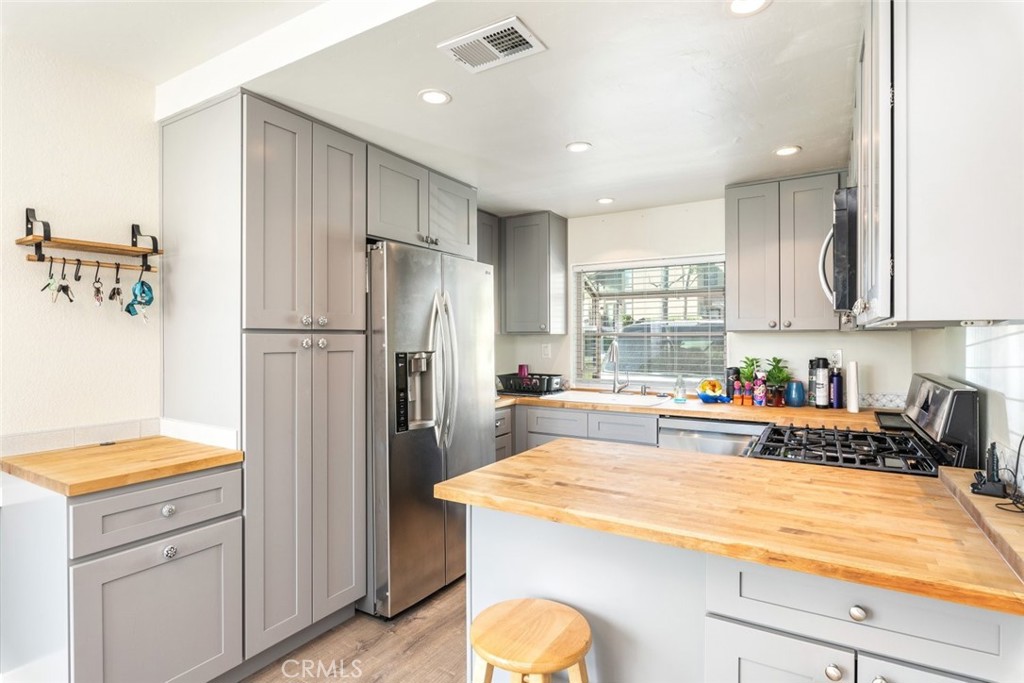 1611 Raintree Place A