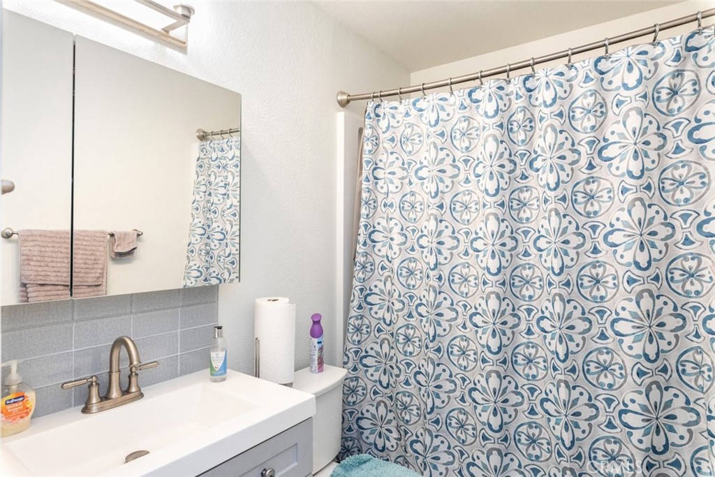 1611 Raintree Place A