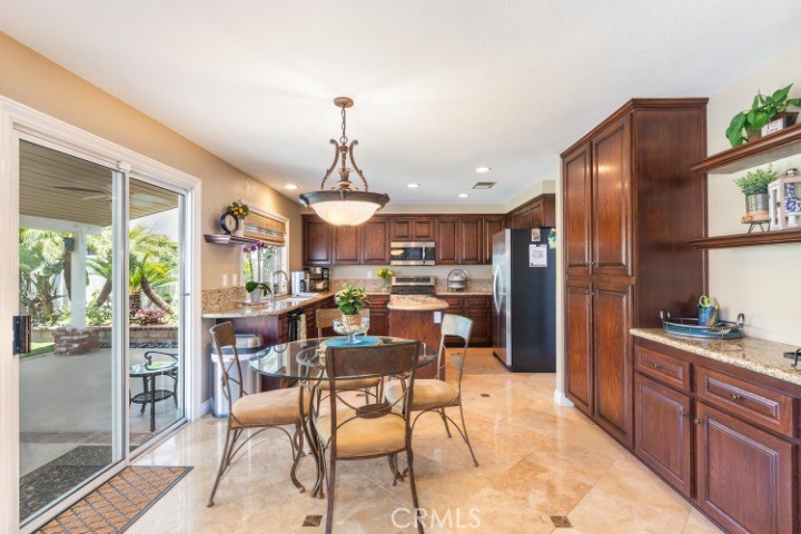 3558 Grovedale Street