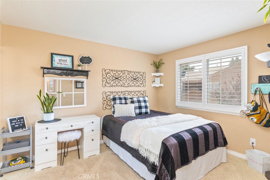 3558 Grovedale Street