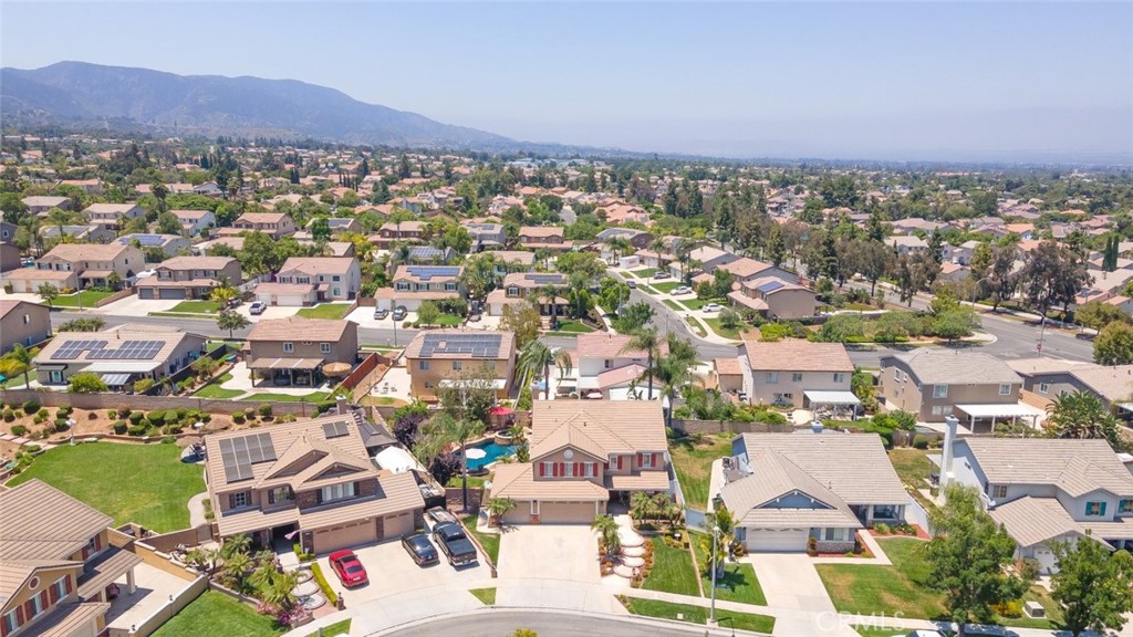 3558 Grovedale Street