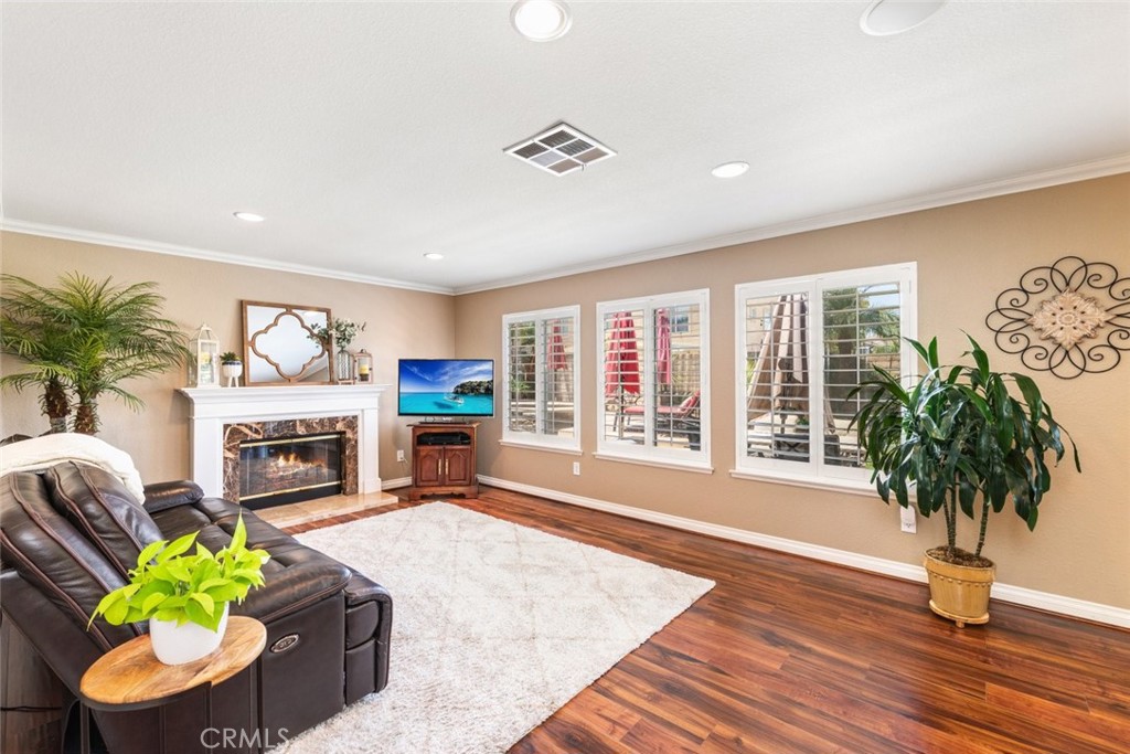 3558 Grovedale Street