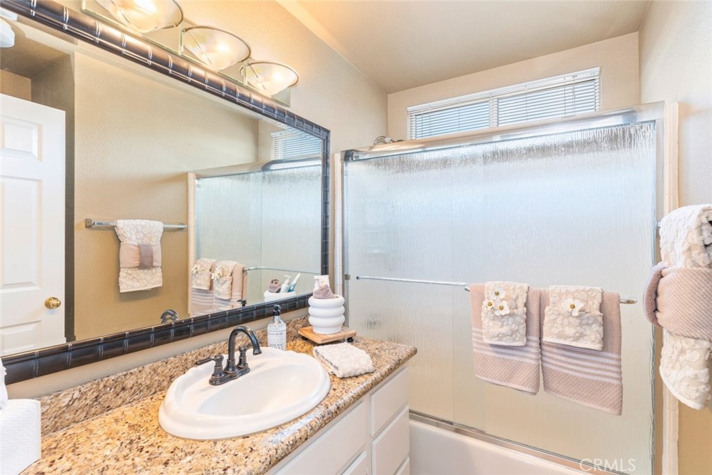 3558 Grovedale Street