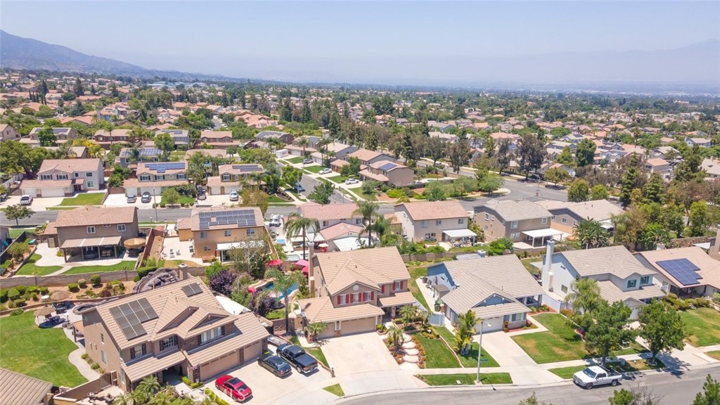 3558 Grovedale Street