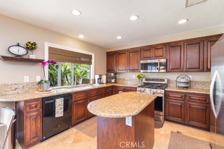 3558 Grovedale Street