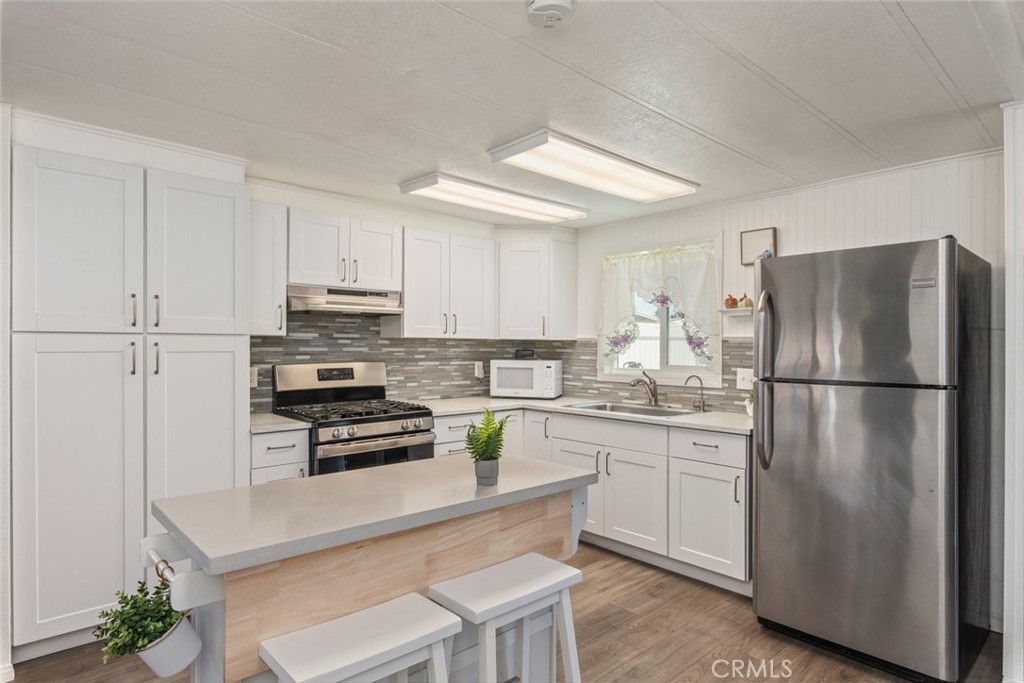1408 Glengrove