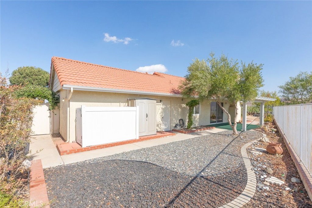 23044 Canyon Hill Dr.