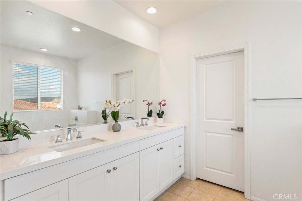 2833 Villa Catalonia Ct