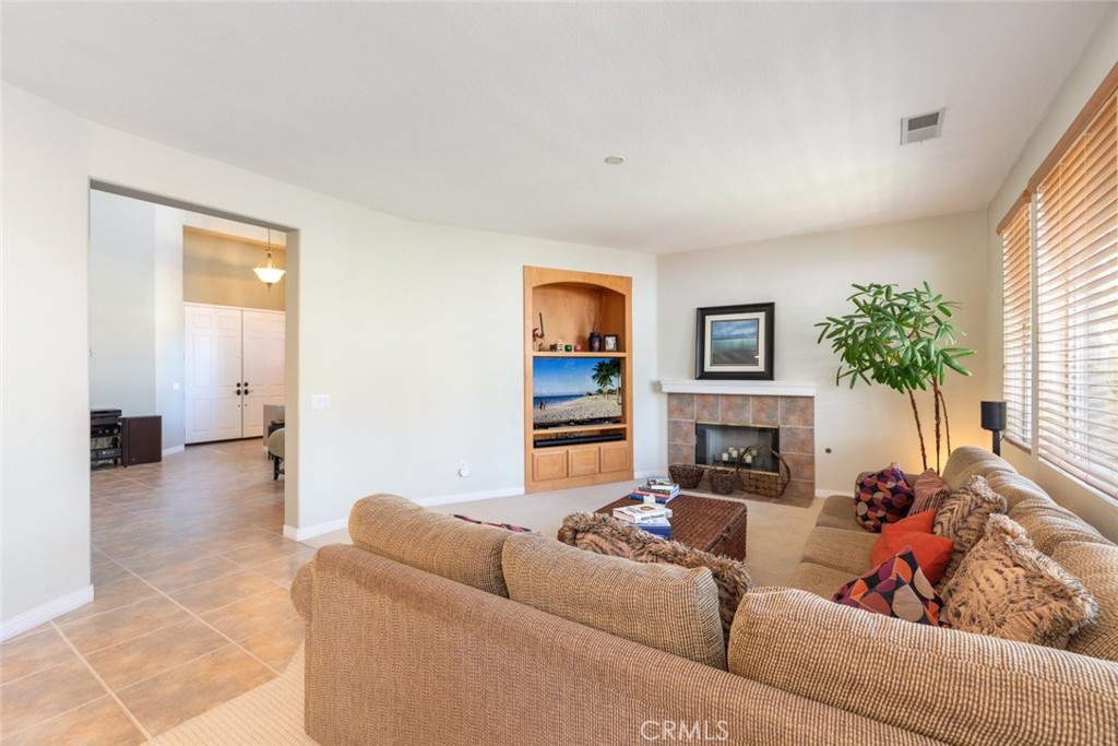 4515 Garden City Ln