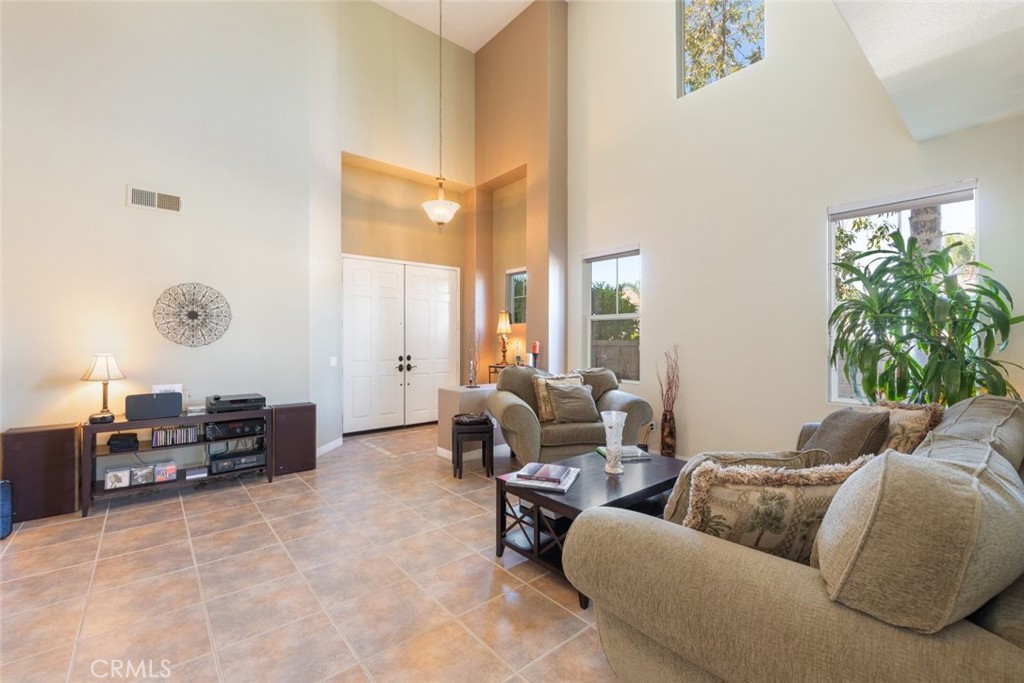 4515 Garden City Ln